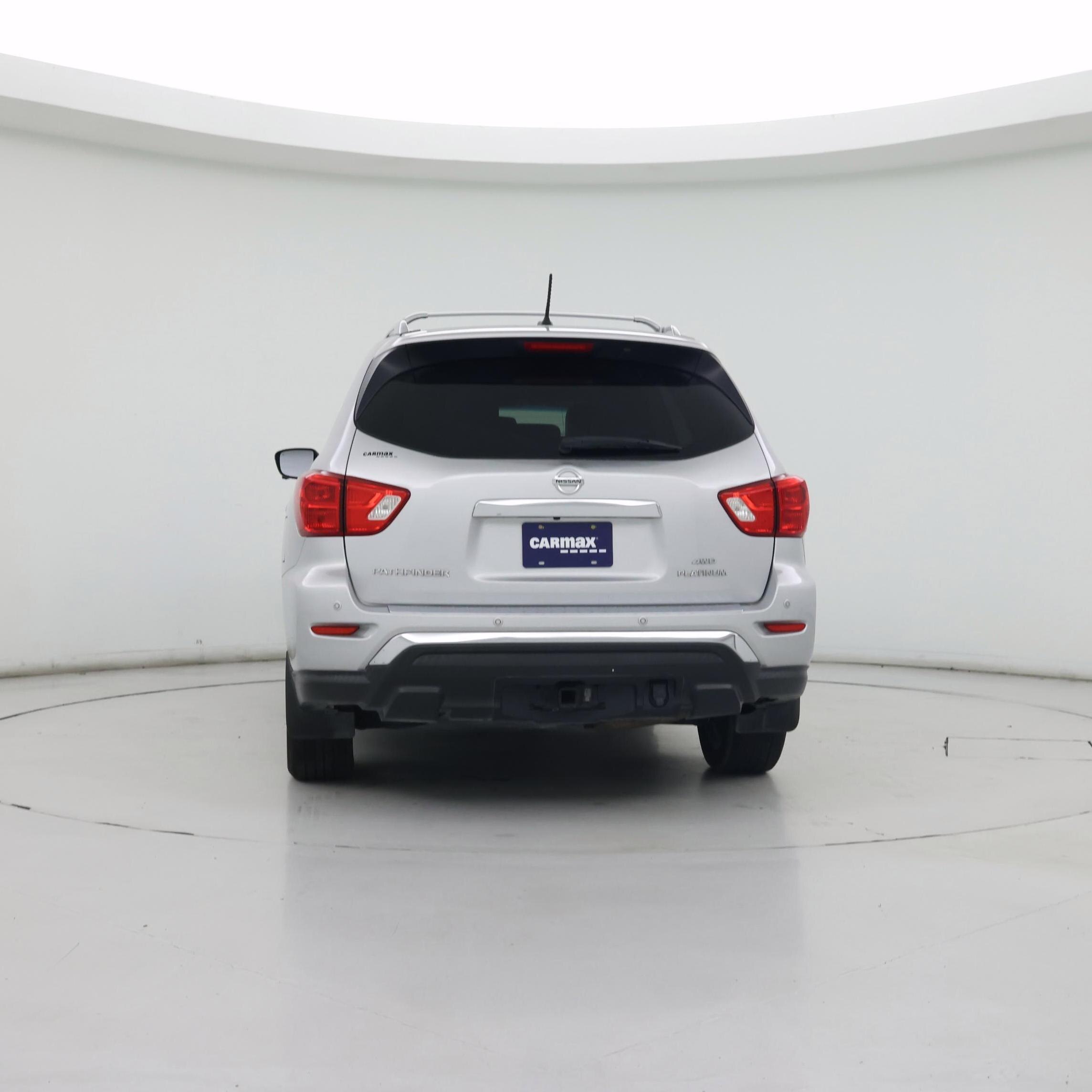 Thumbnail: 2017 Nissan Pathfinder - 6