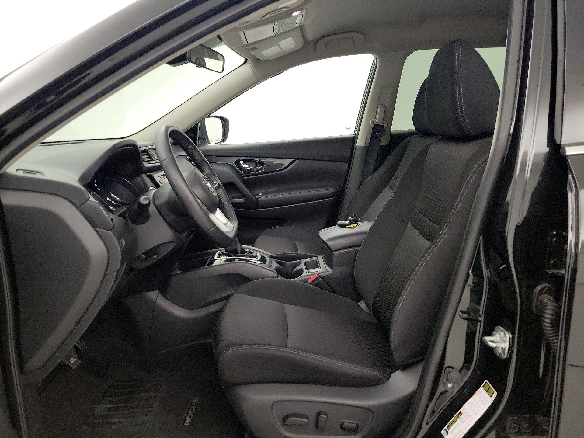 Thumbnail: 2020 Nissan Rogue - 11