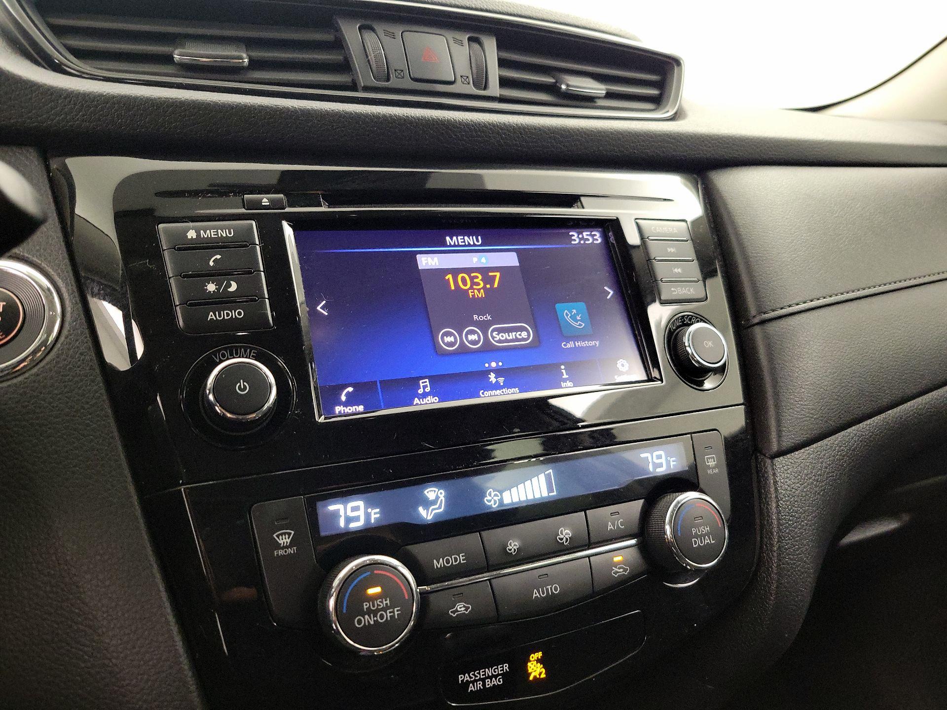 Thumbnail: 2020 Nissan Rogue - 15