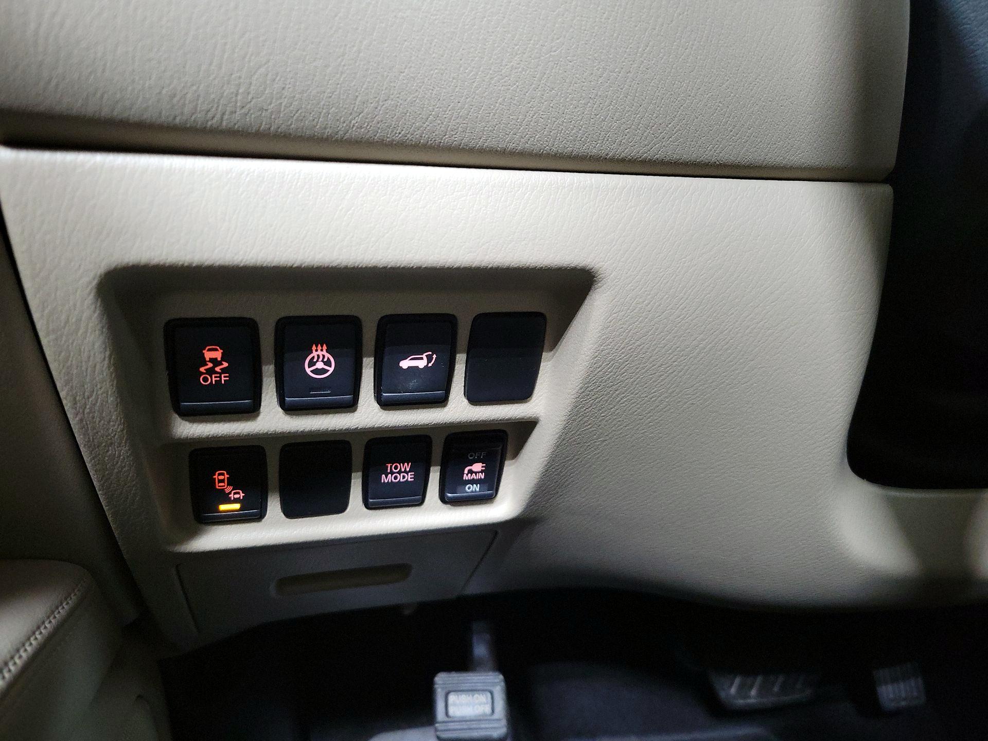 Thumbnail: 2018 Nissan Pathfinder - 13