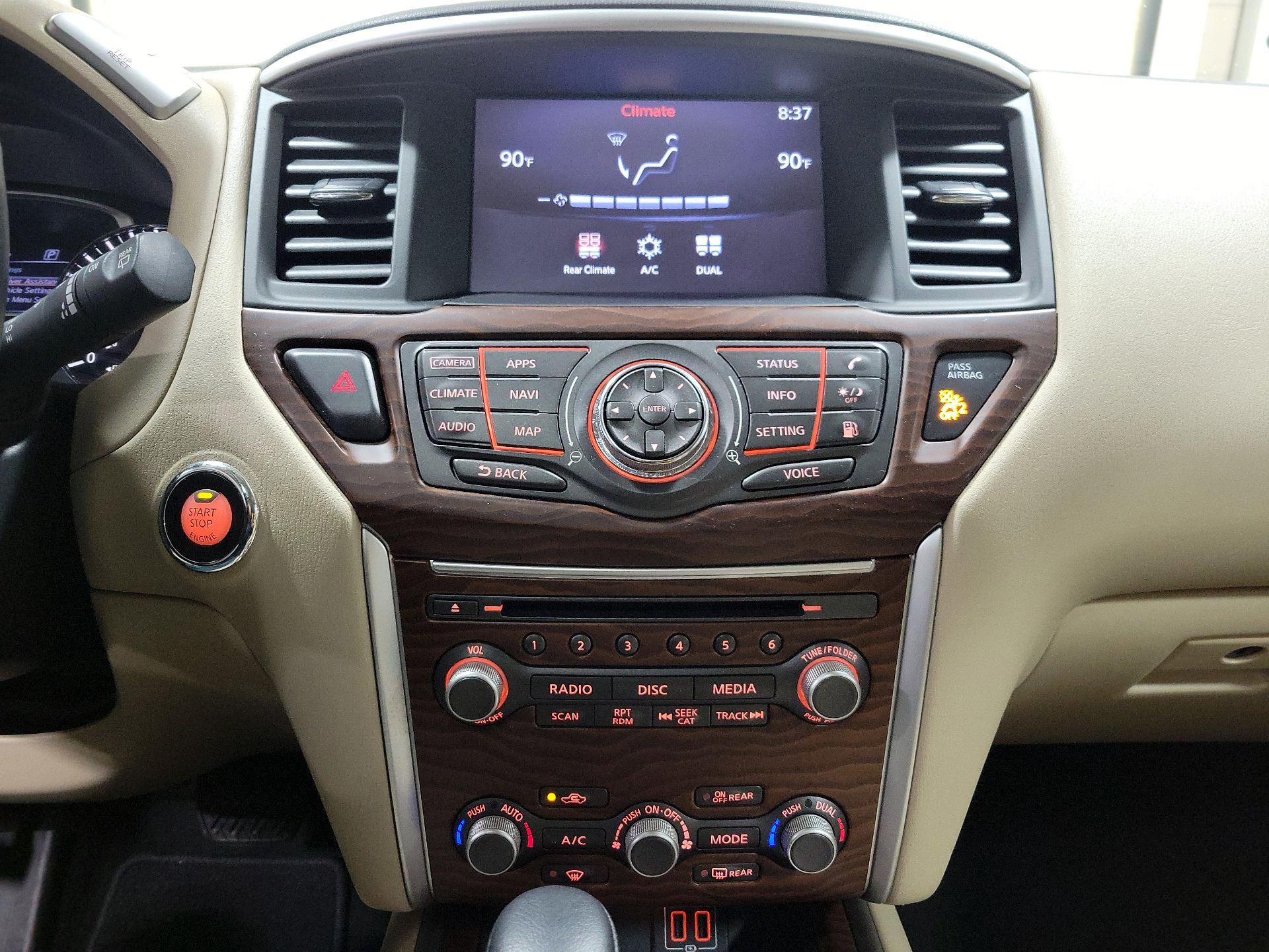 Thumbnail: 2018 Nissan Pathfinder - 16