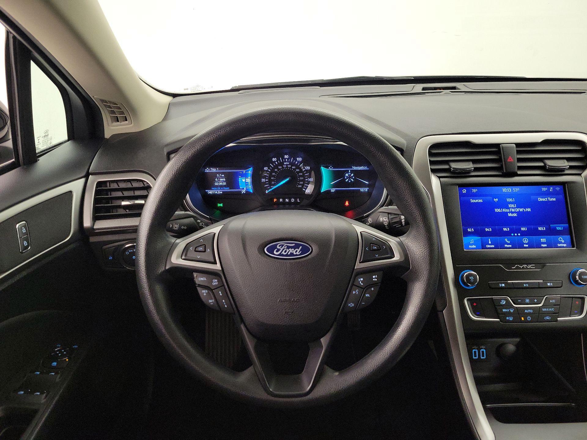 Thumbnail: 2020 Ford Fusion - 10