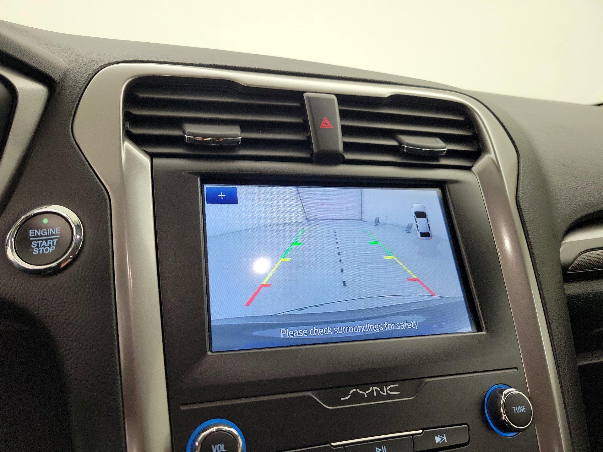 Thumbnail: 2020 Ford Fusion - 15