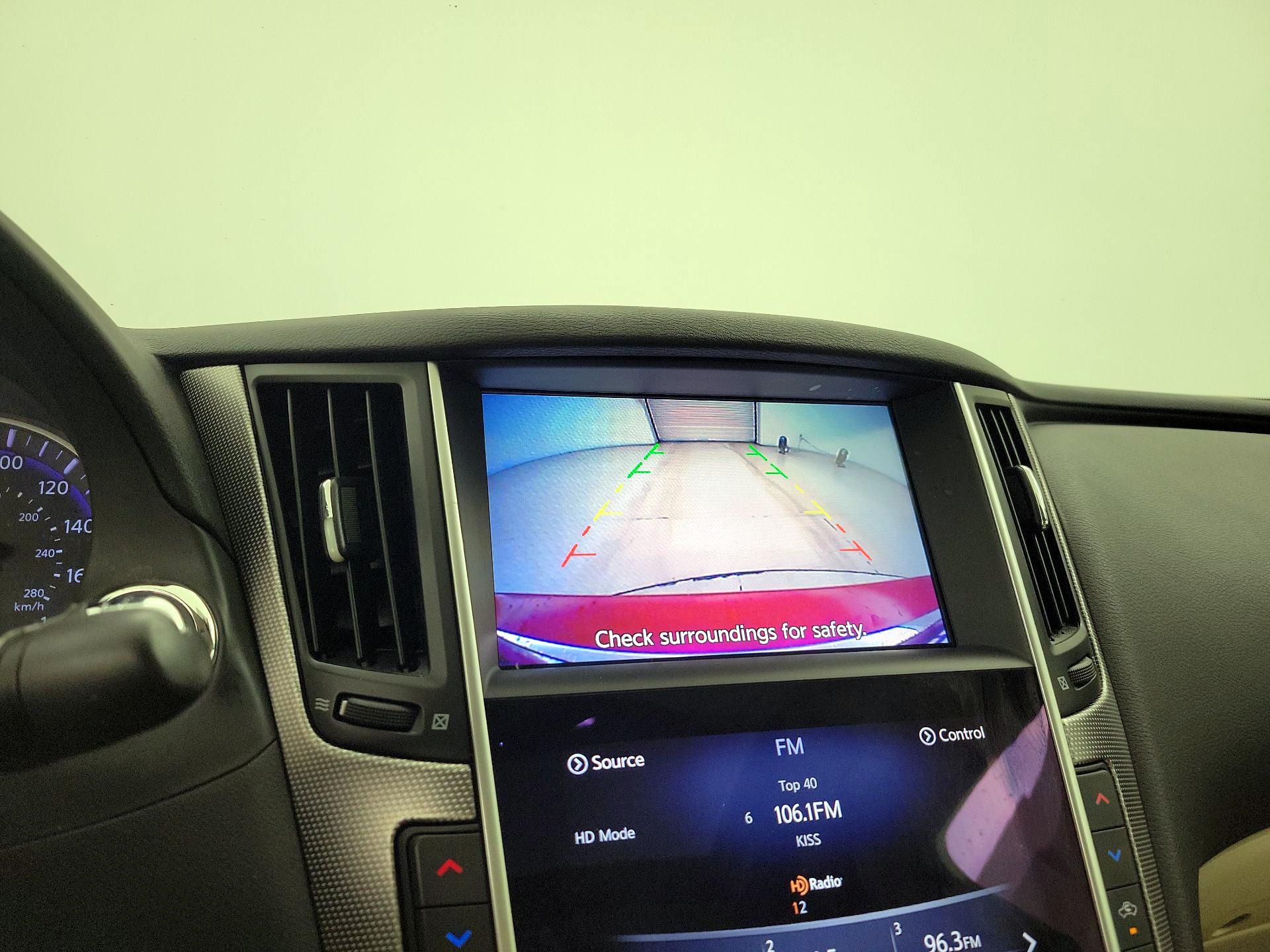 Thumbnail: 2015 INFINITI Q50 - 14