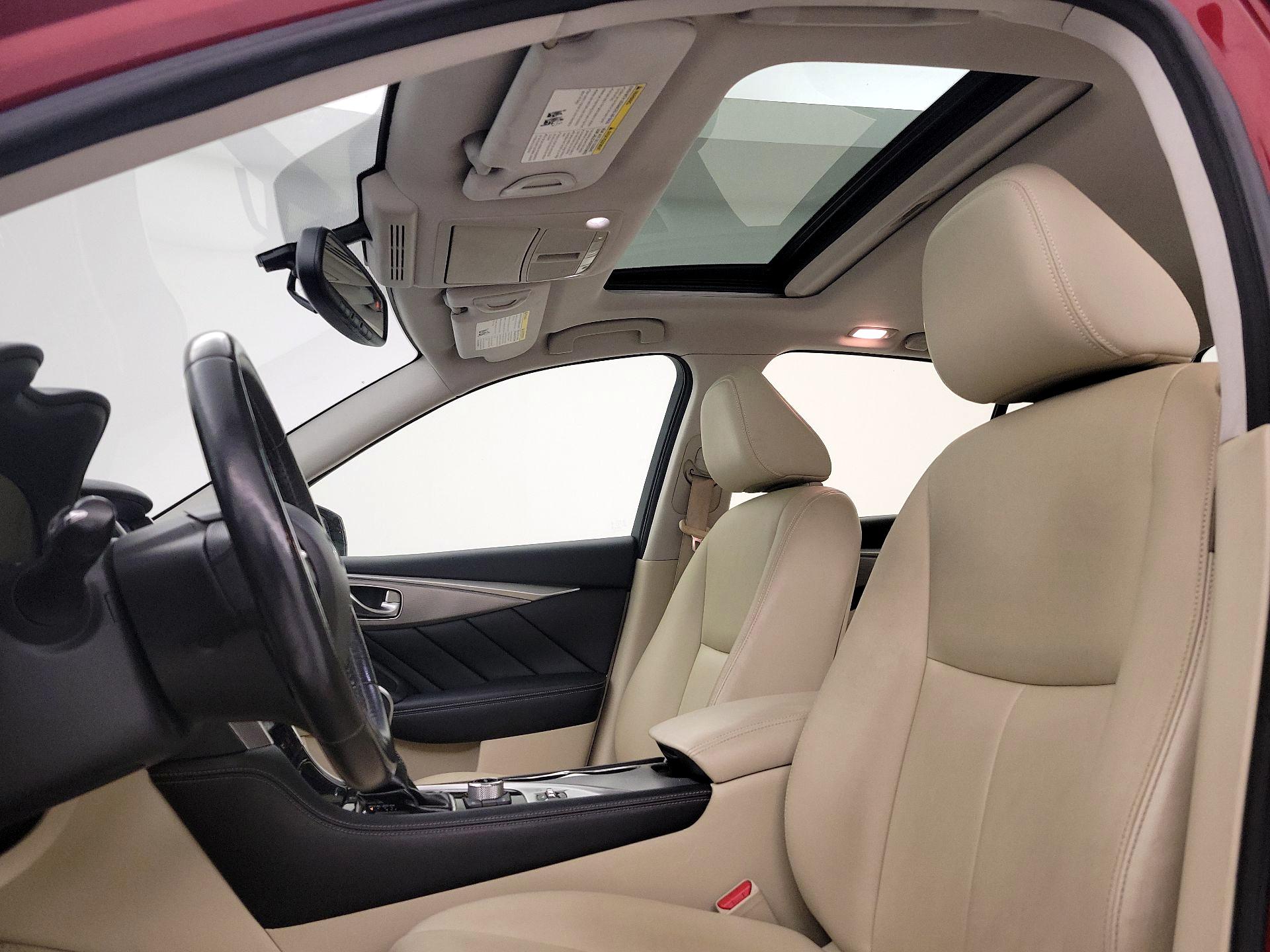 Thumbnail: 2015 INFINITI Q50 - 18