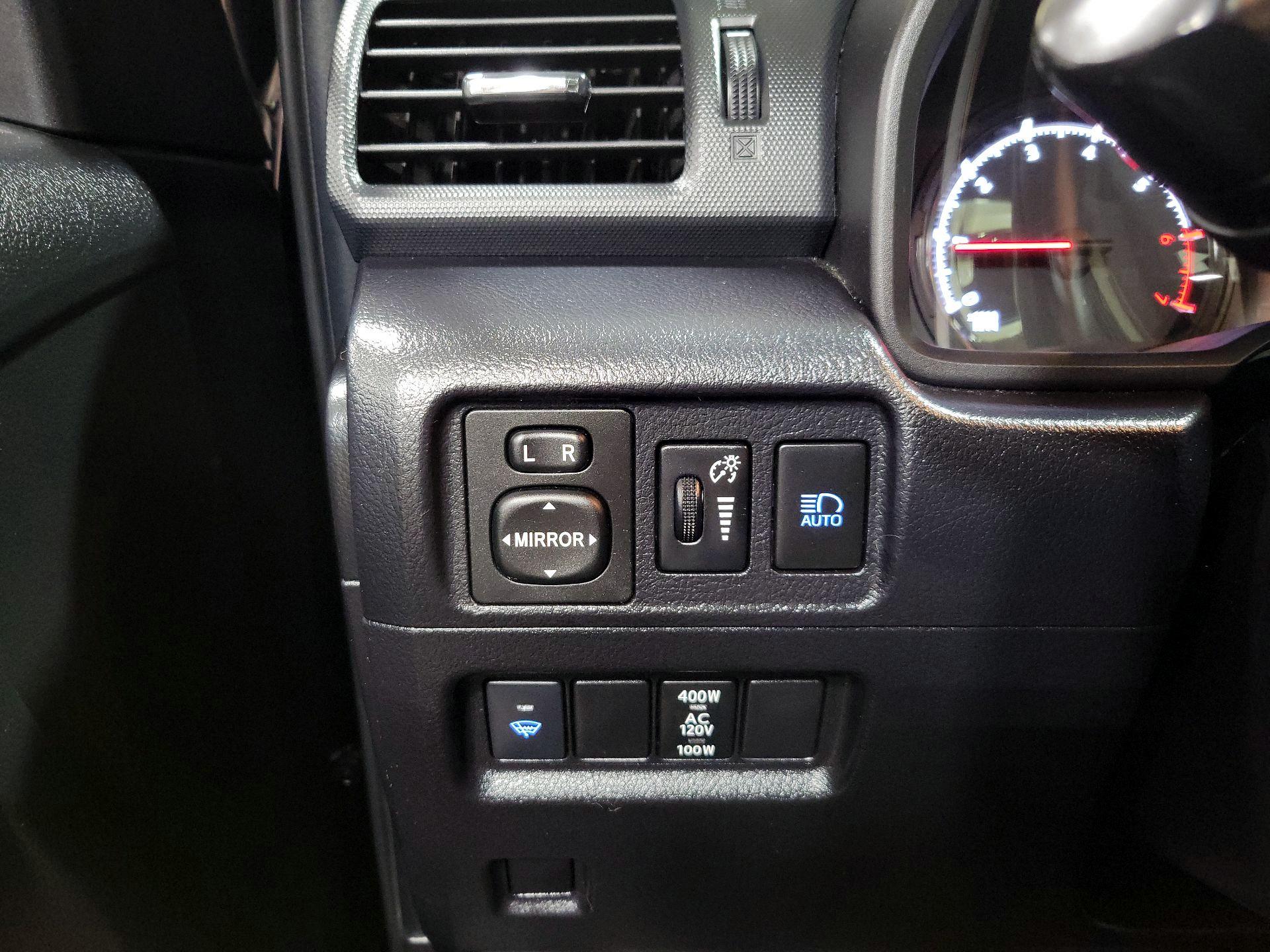 Thumbnail: 2020 Toyota 4Runner - 13