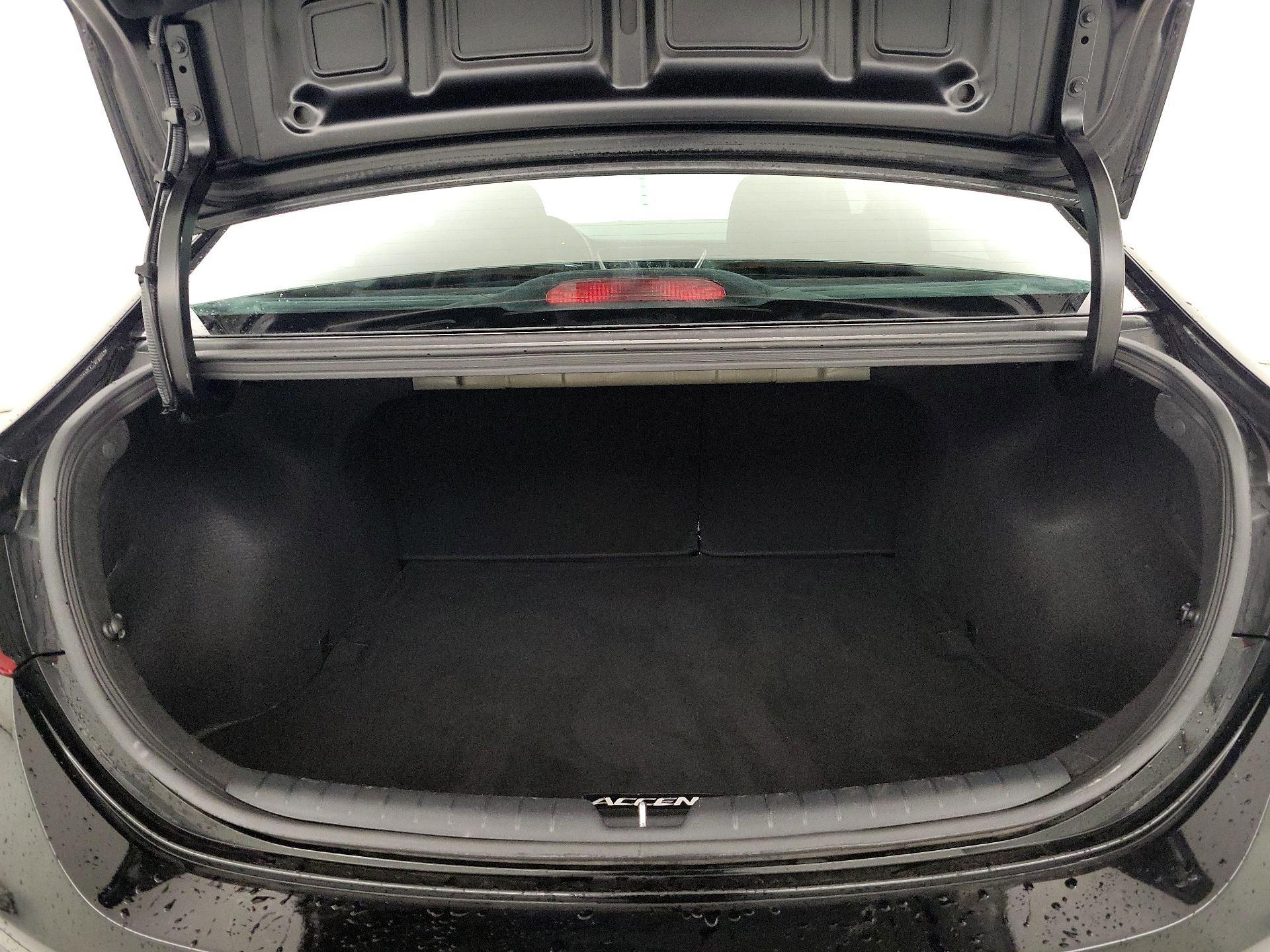 Thumbnail: 2022 Hyundai Accent - 19