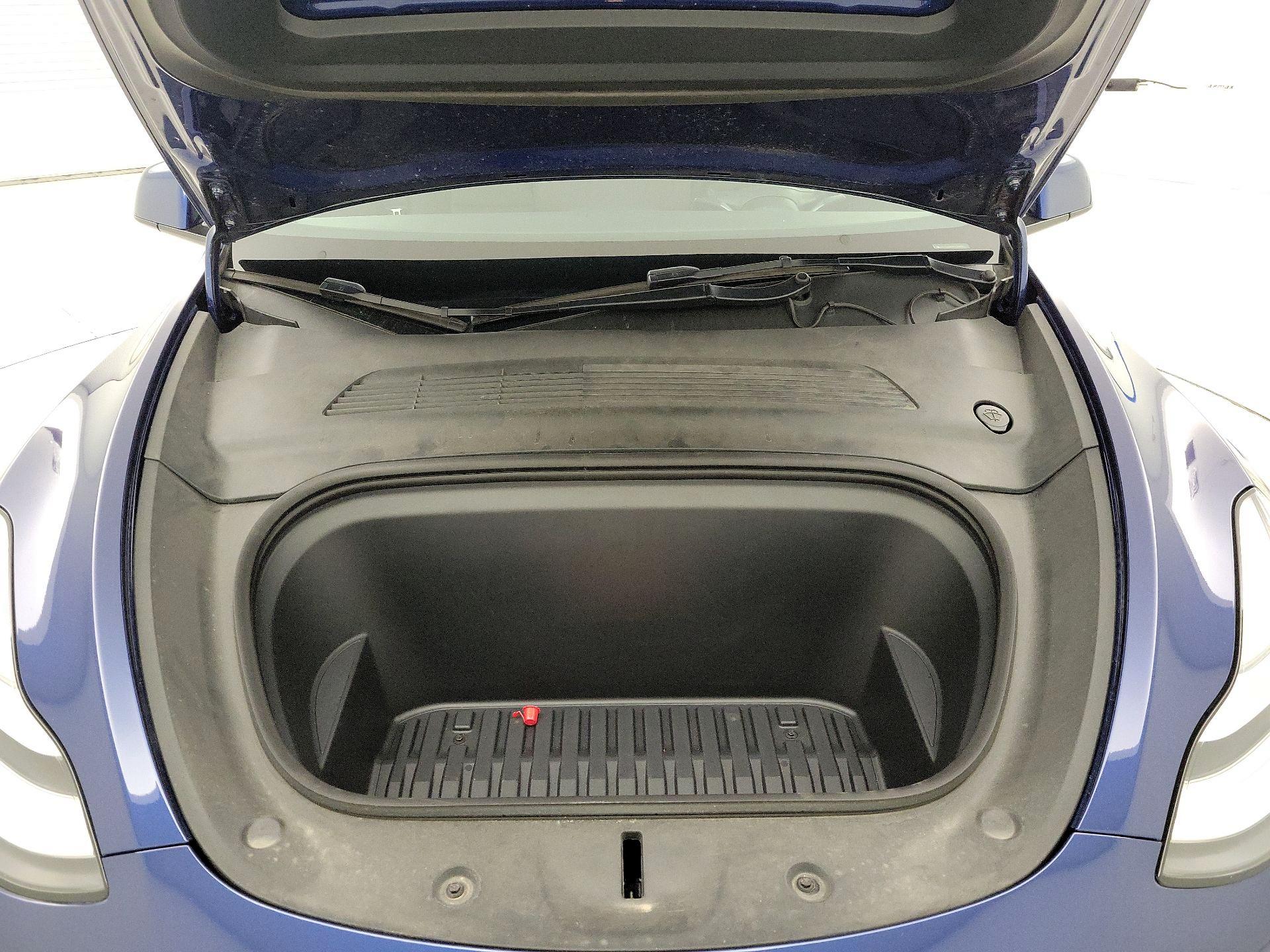 Thumbnail: 2021 Tesla Model Y - 19