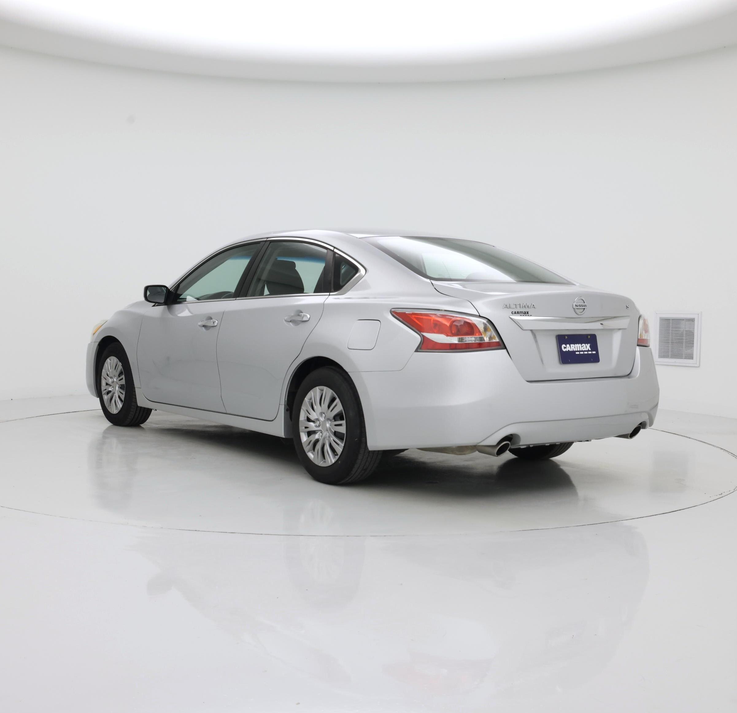 Thumbnail: 2015 Nissan Altima - 2