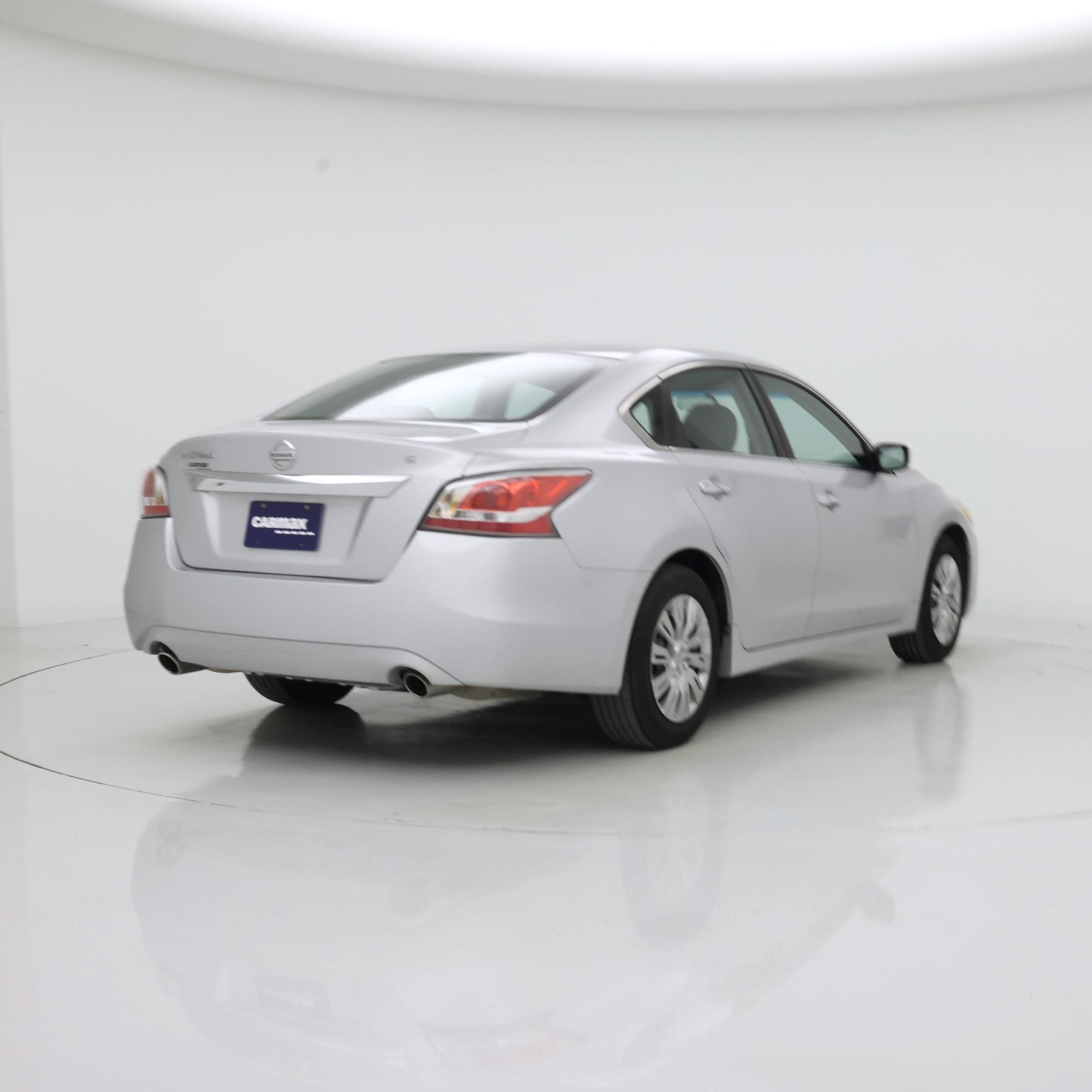 Thumbnail: 2015 Nissan Altima - 8