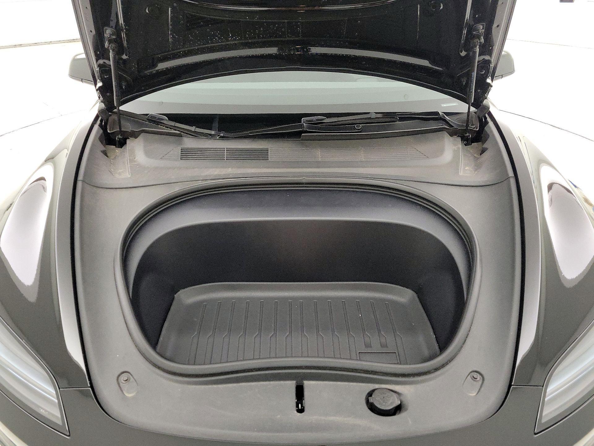 Thumbnail: 2024 Tesla Model 3 - 19