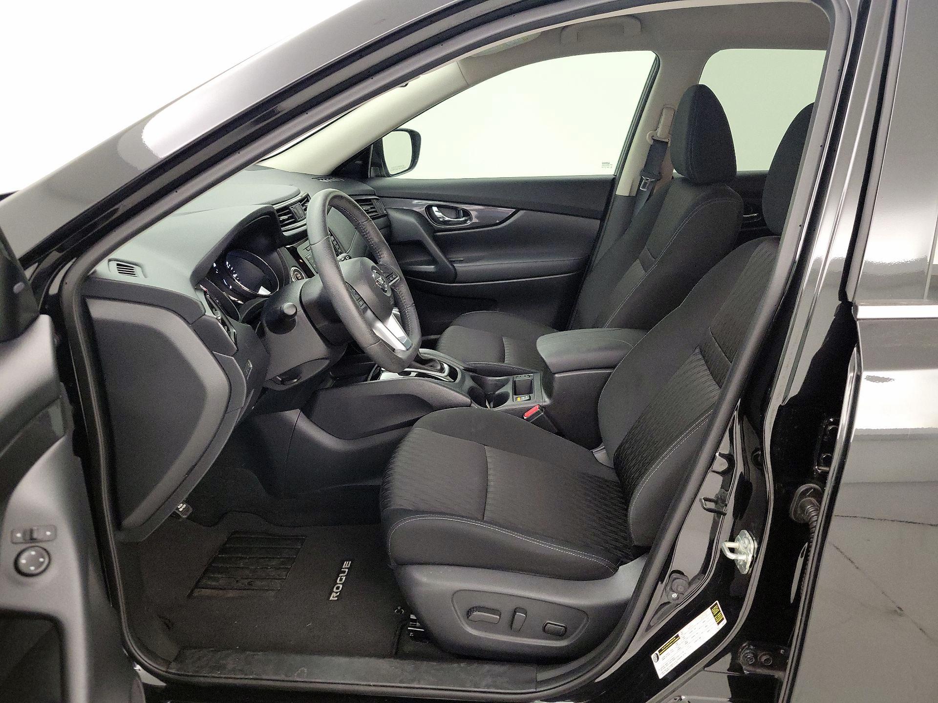 Thumbnail: 2020 Nissan Rogue - 11