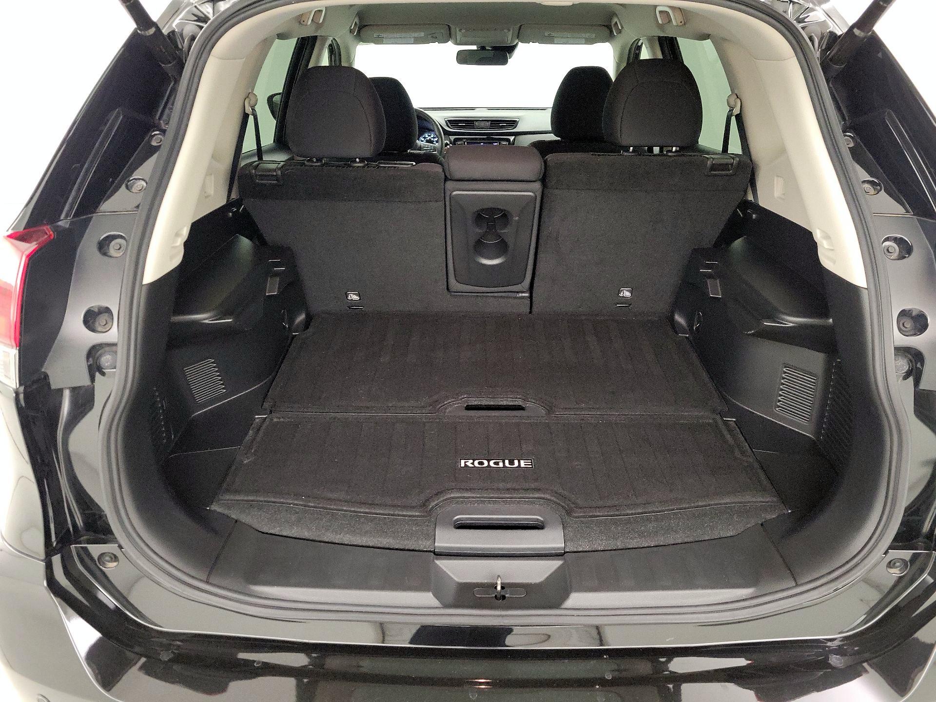 Thumbnail: 2020 Nissan Rogue - 20