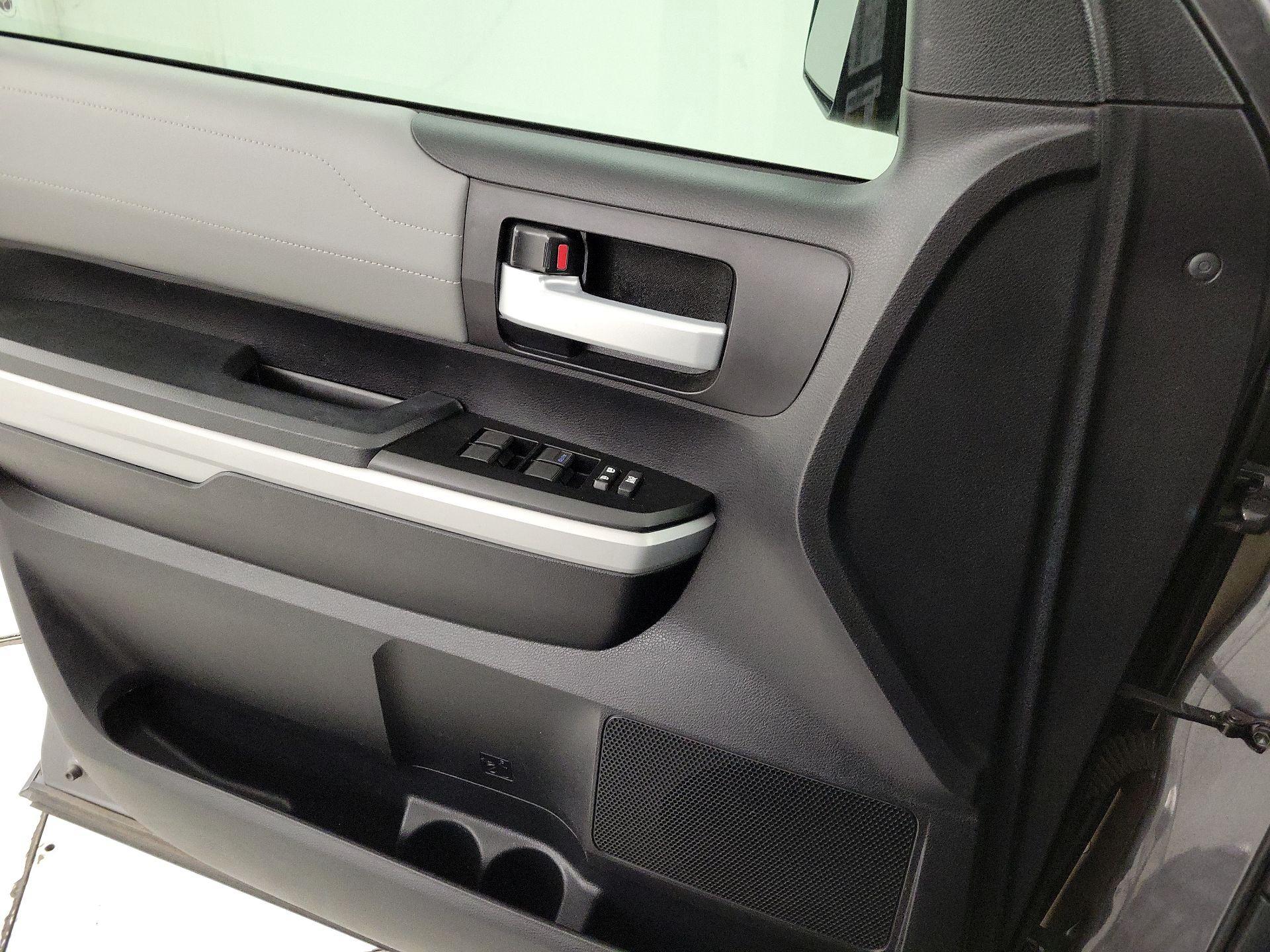 Thumbnail: 2020 Toyota Tundra - 12