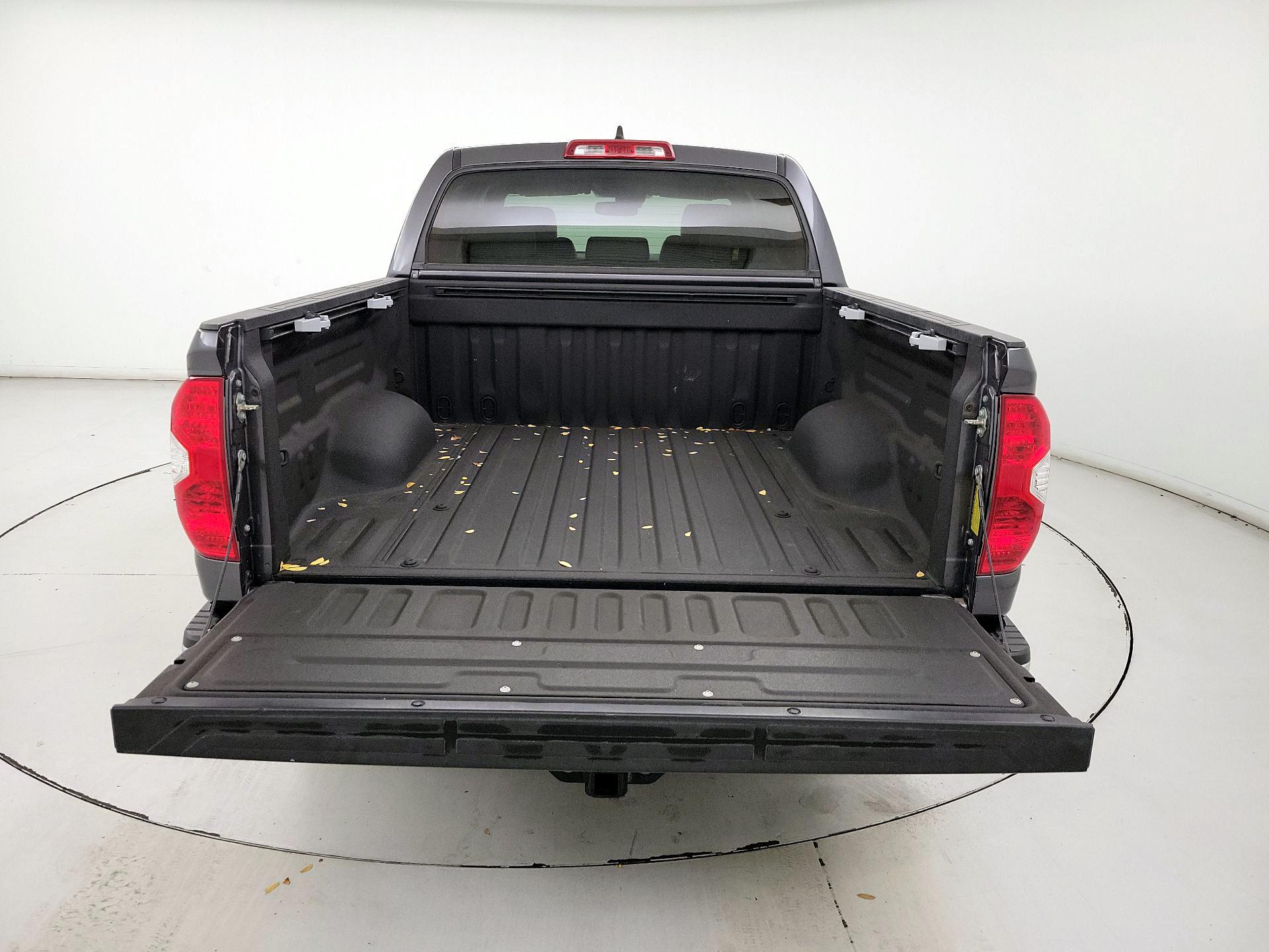 Thumbnail: 2020 Toyota Tundra - 19