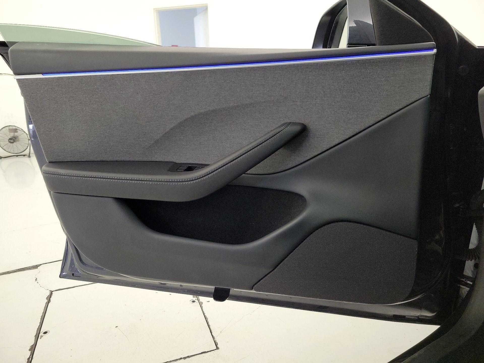 Thumbnail: 2025 Tesla Model 3 - 12