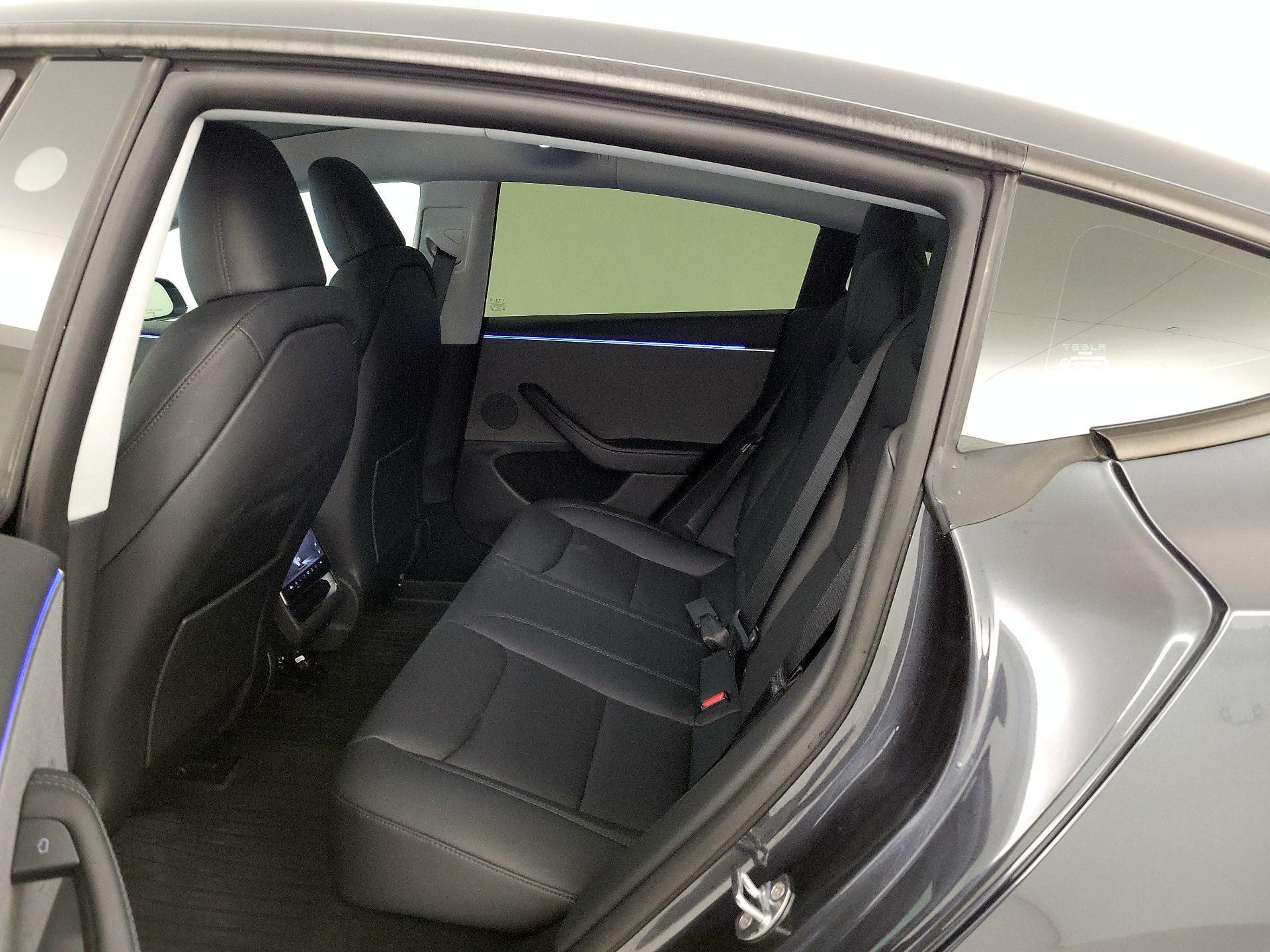 Thumbnail: 2025 Tesla Model 3 - 17