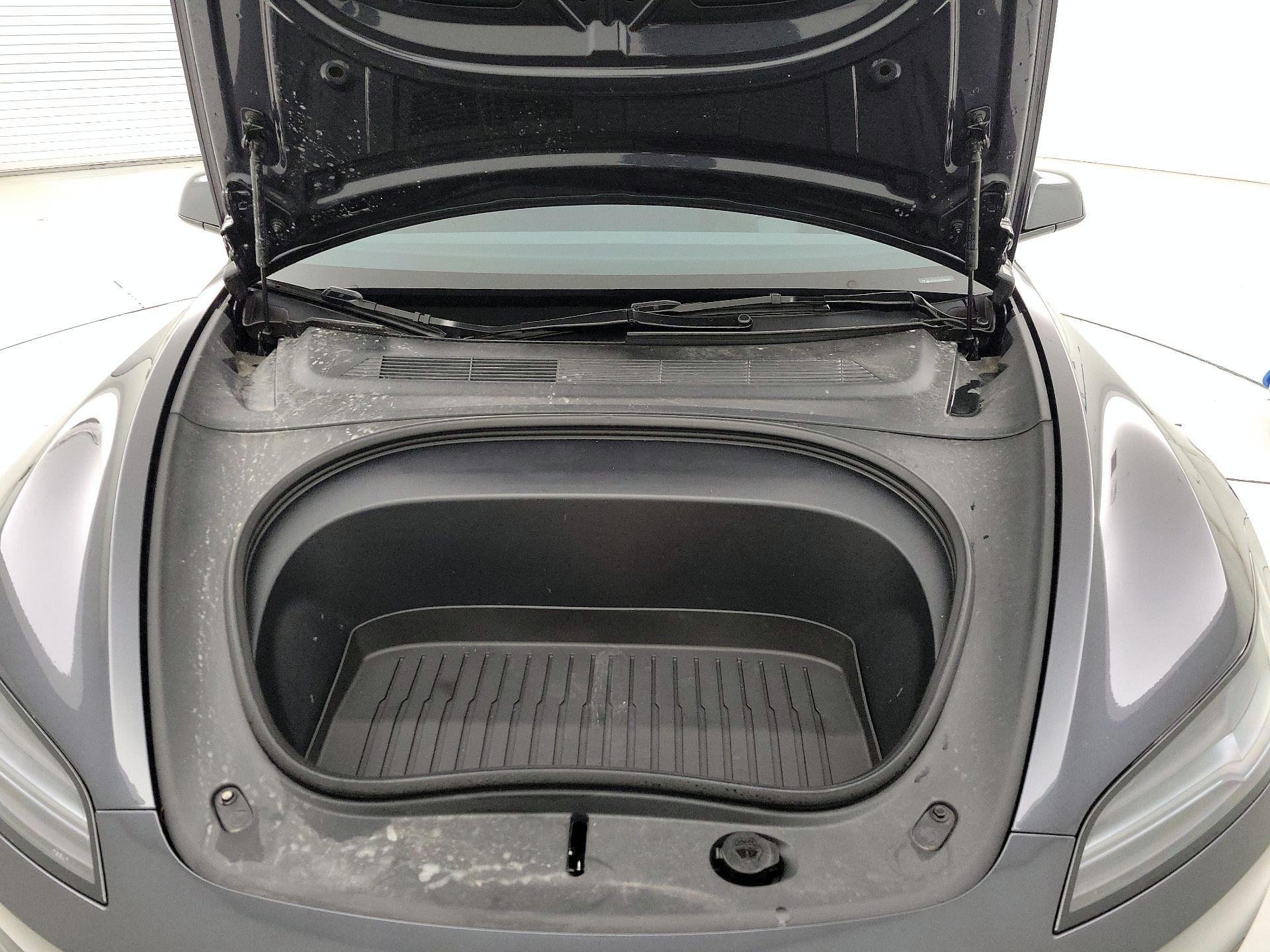 Thumbnail: 2025 Tesla Model 3 - 19