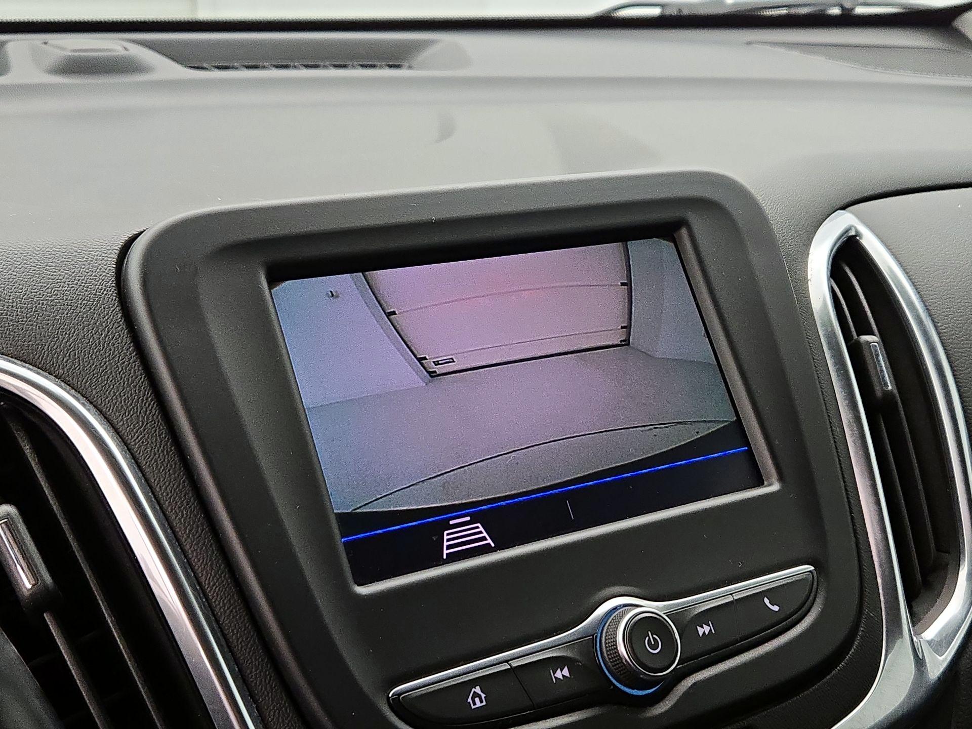 Thumbnail: 2021 Chevrolet Equinox - 14