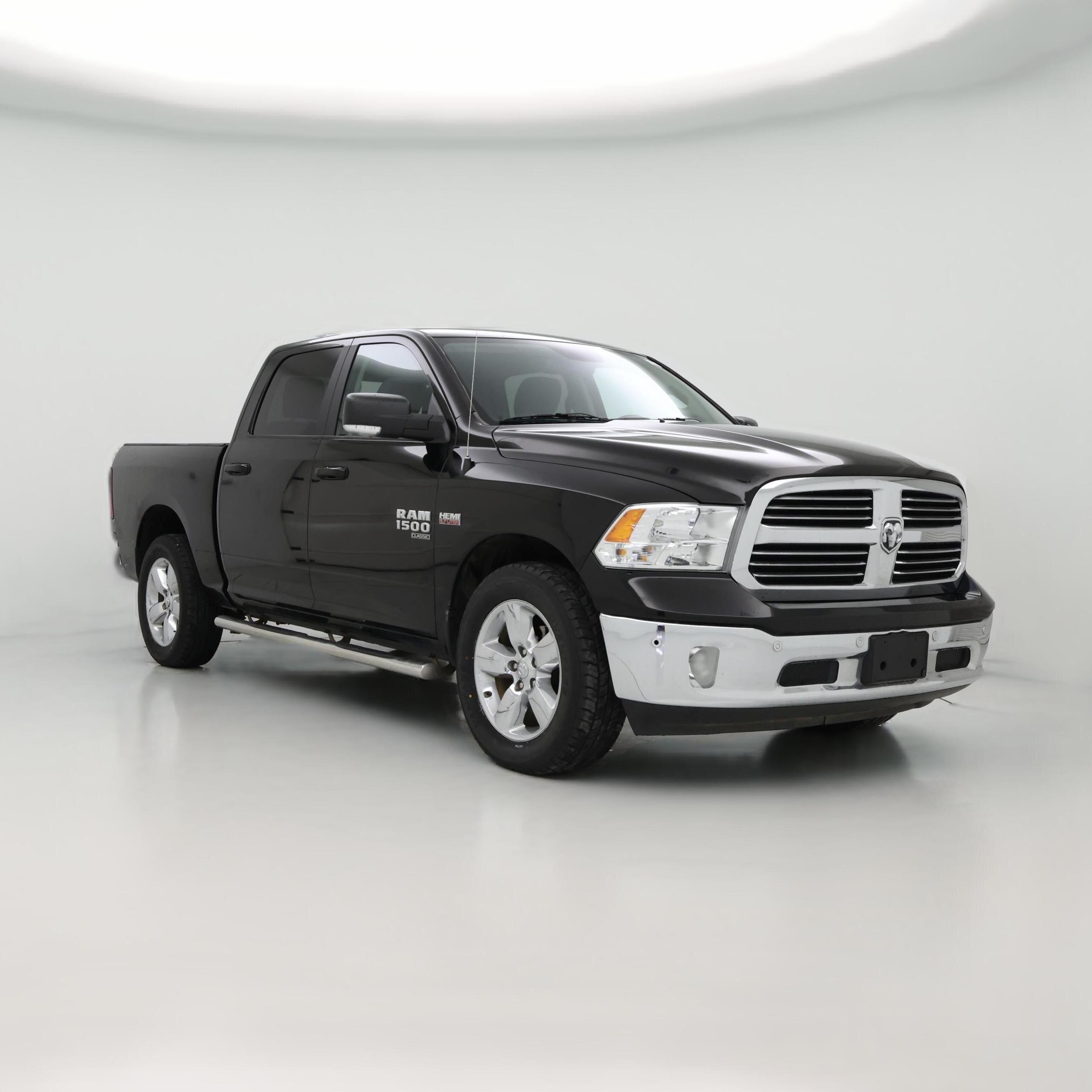 Thumbnail: 2019 RAM 1500 Classic - 1