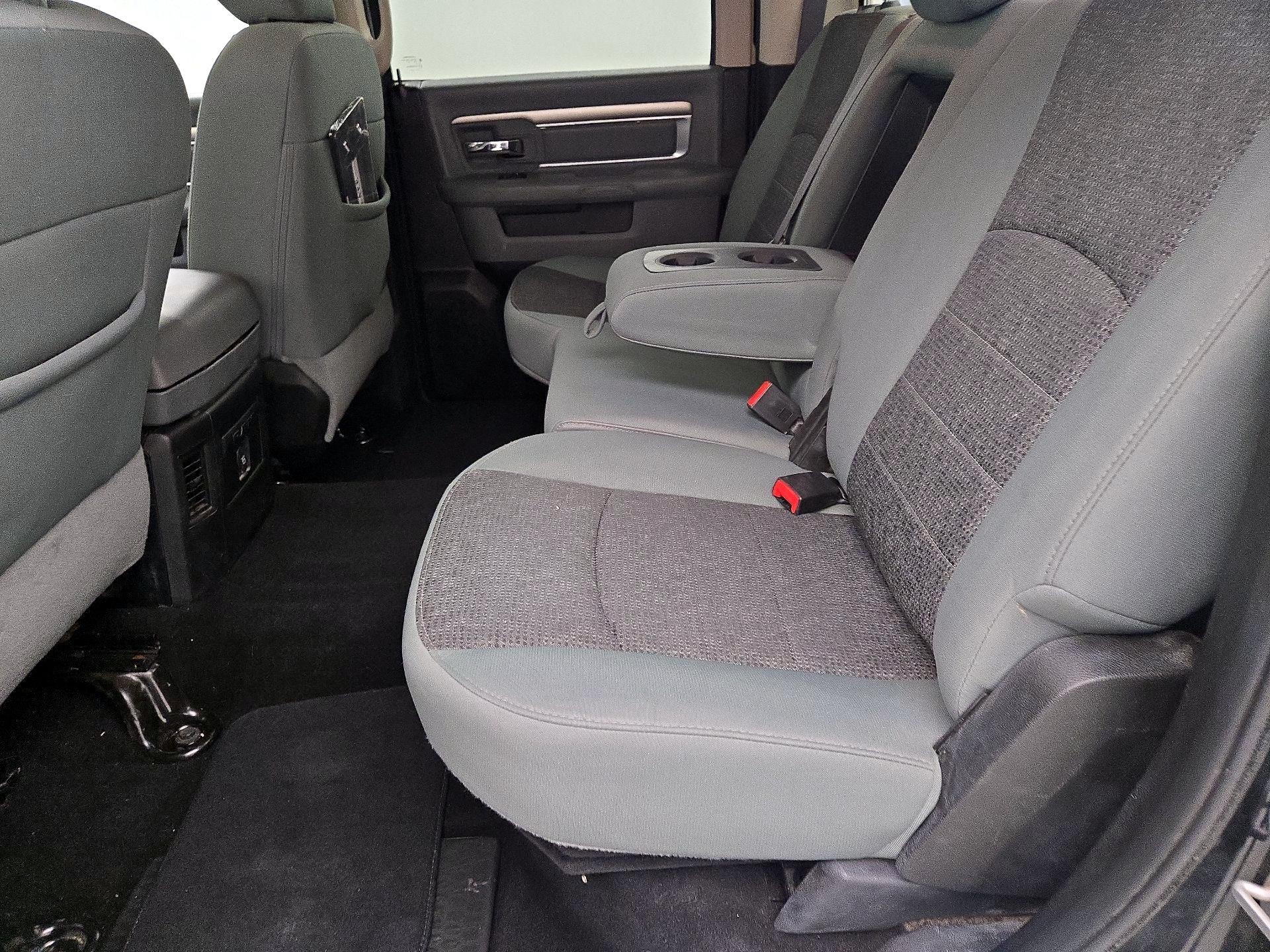 Thumbnail: 2019 RAM 1500 Classic - 20