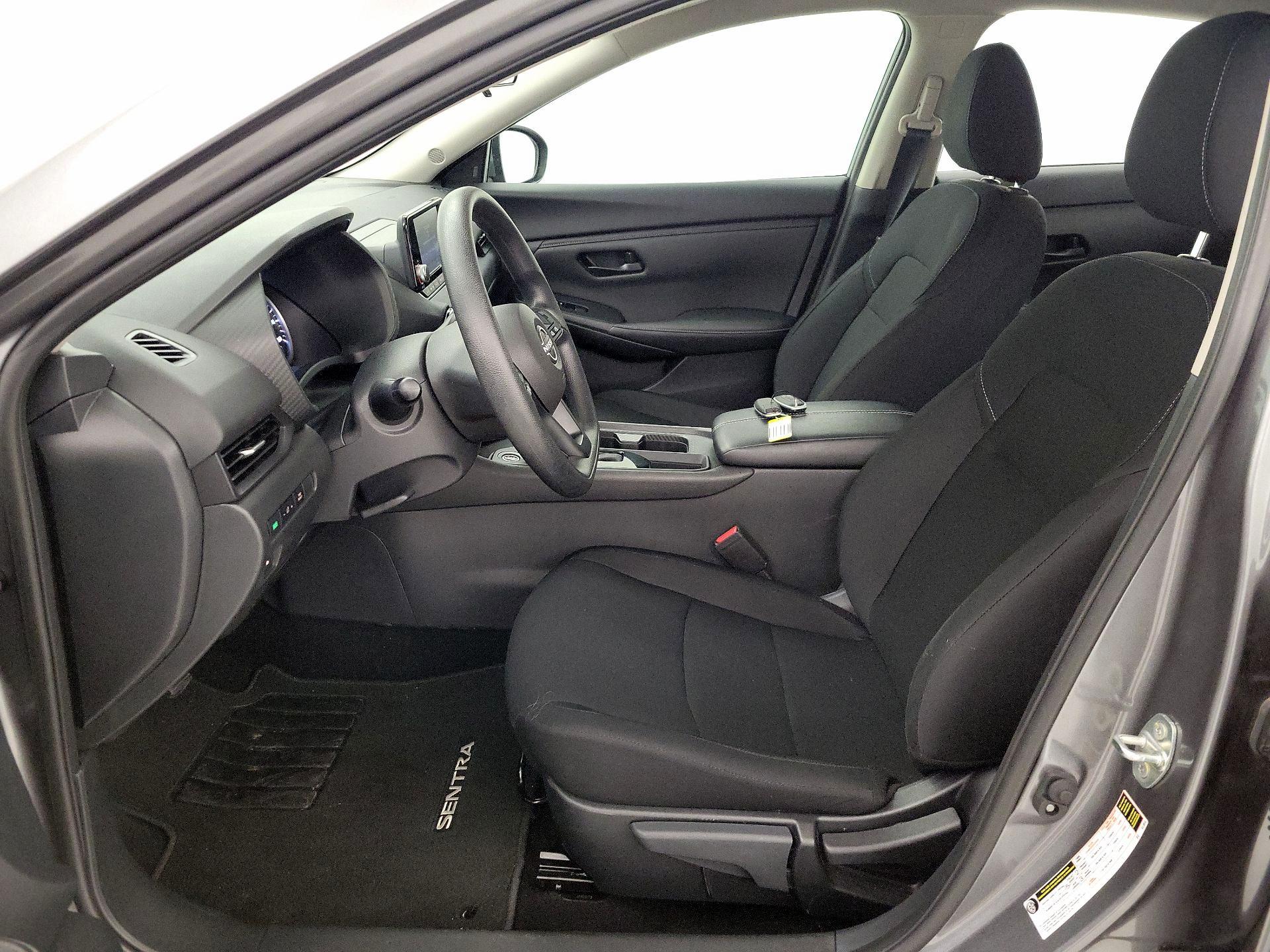 Thumbnail: 2025 Nissan Sentra - 11