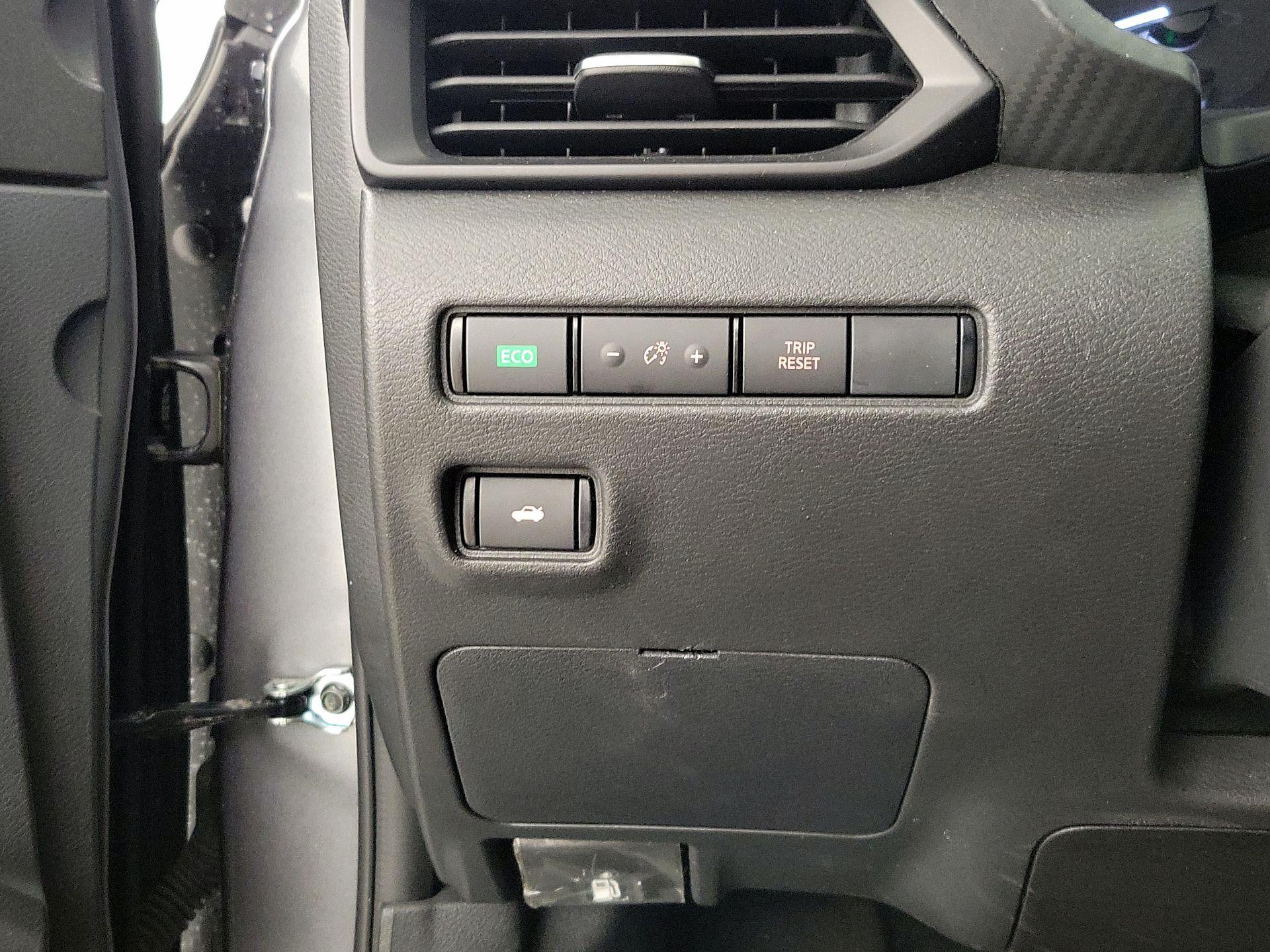 Thumbnail: 2025 Nissan Sentra - 13