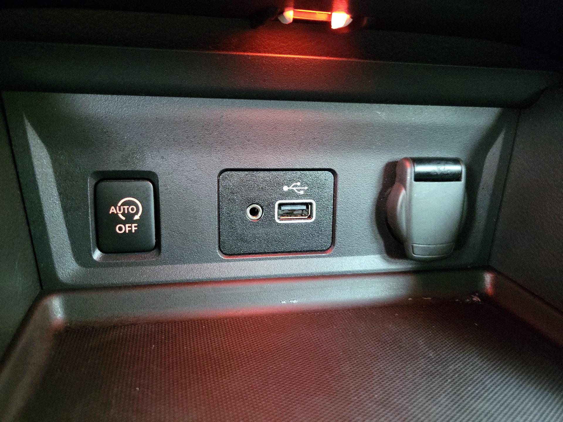 Thumbnail: 2025 Nissan Sentra - 18