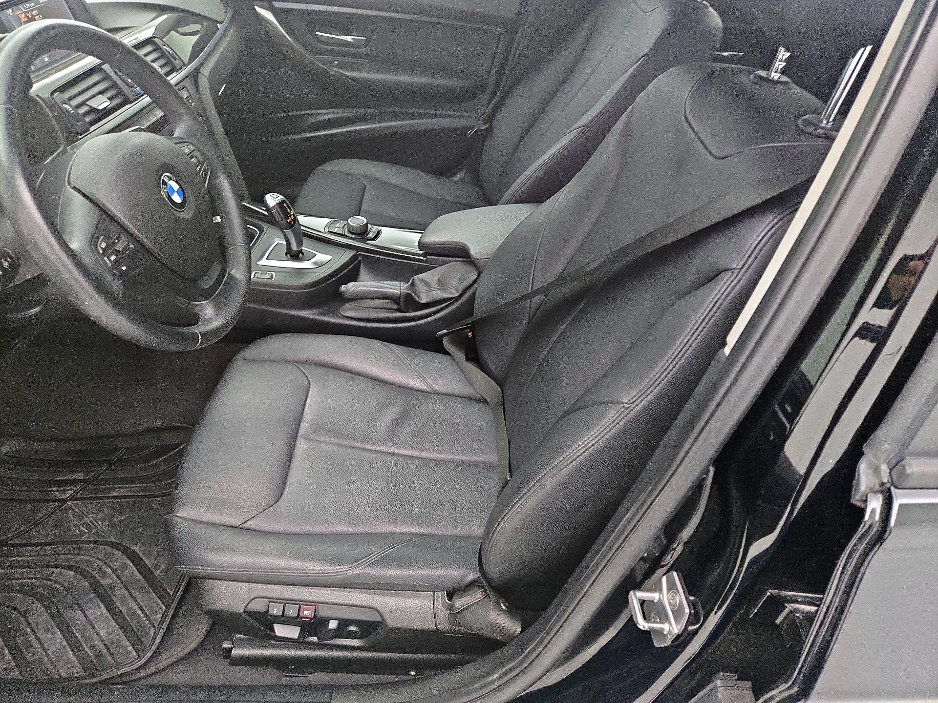 Thumbnail: 2015 BMW 3 Series - 11