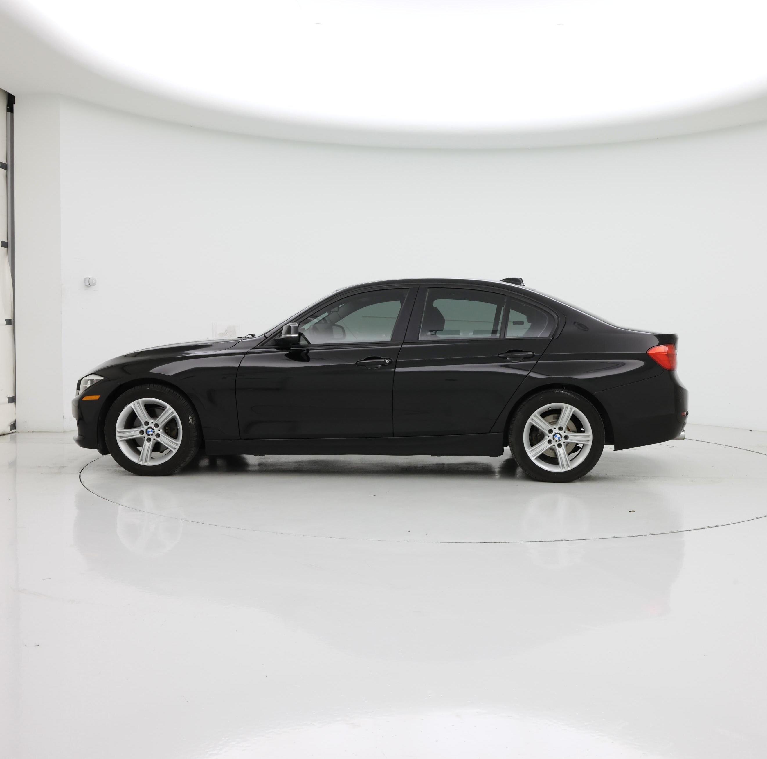 Thumbnail: 2015 BMW 3 Series - 3