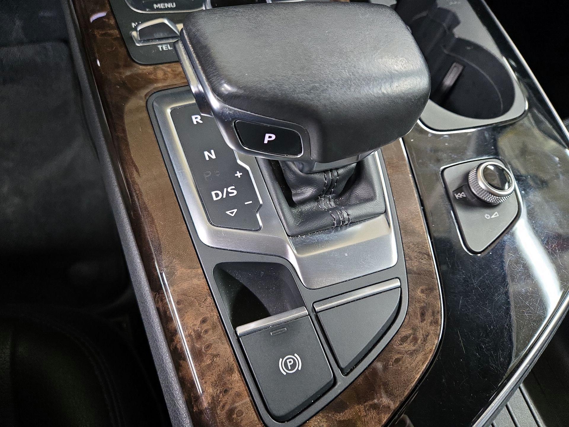 Thumbnail: 2017 Audi Q7 - 18