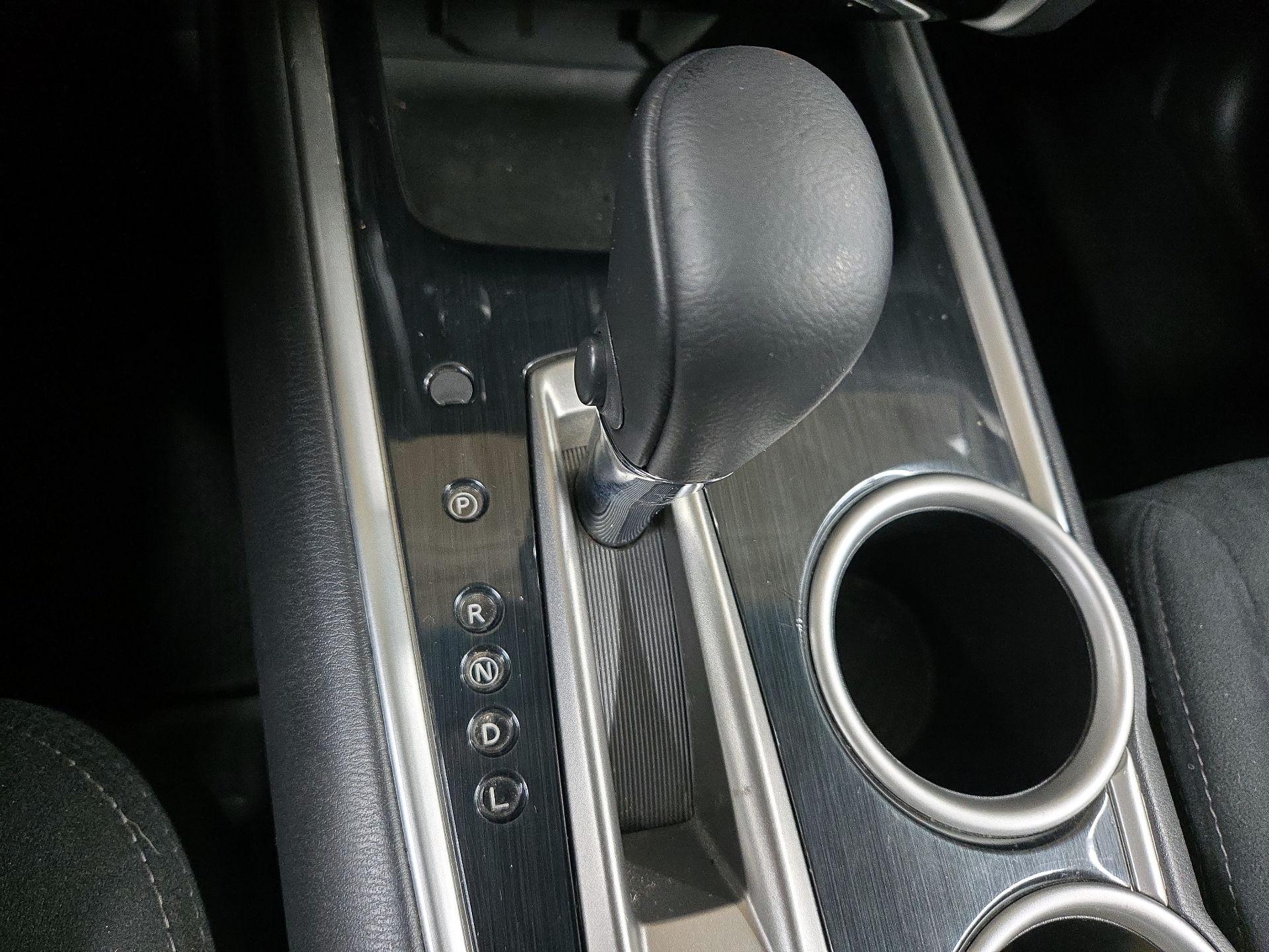 Thumbnail: 2014 Nissan Pathfinder - 16