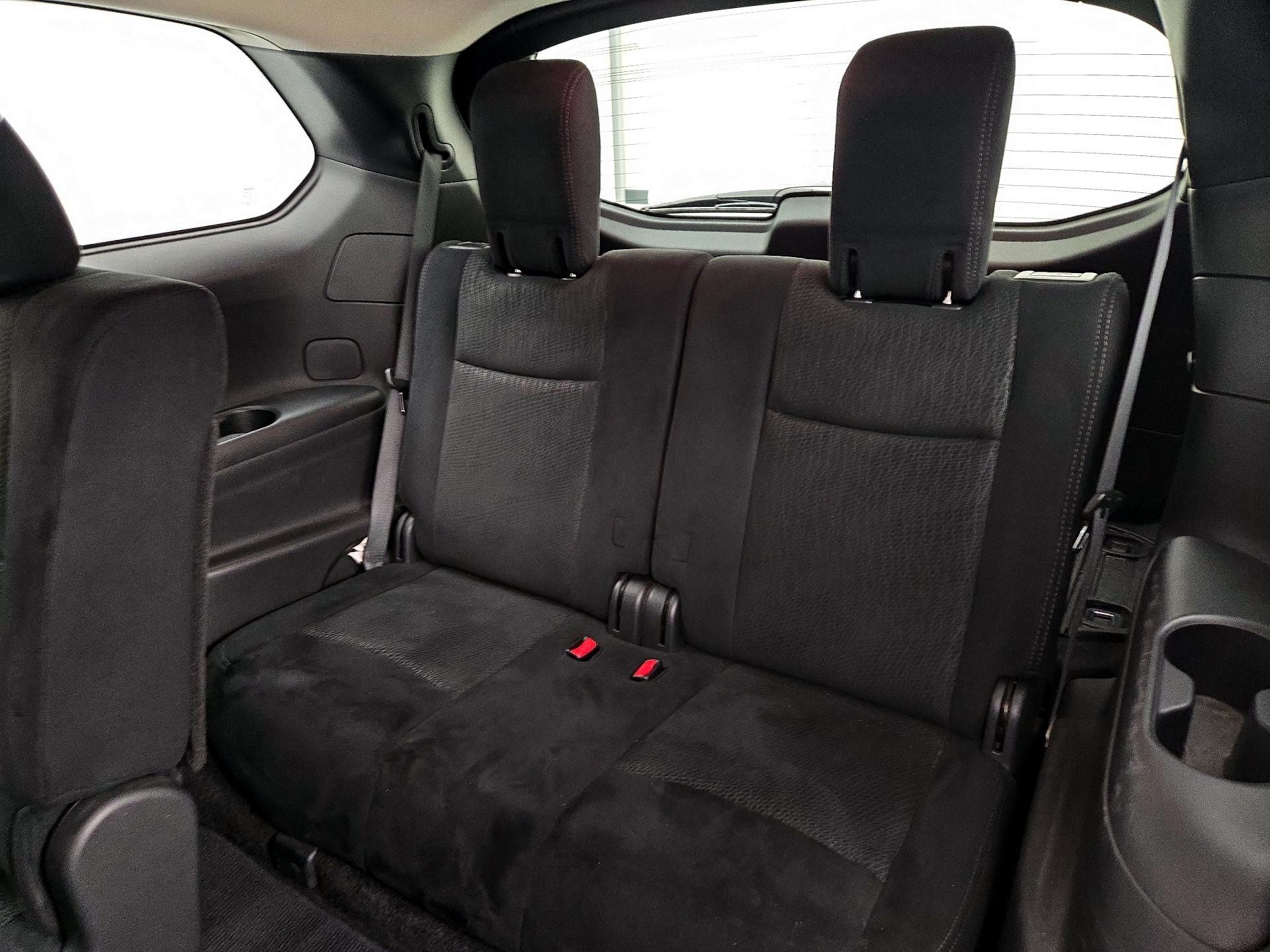 Thumbnail: 2014 Nissan Pathfinder - 18