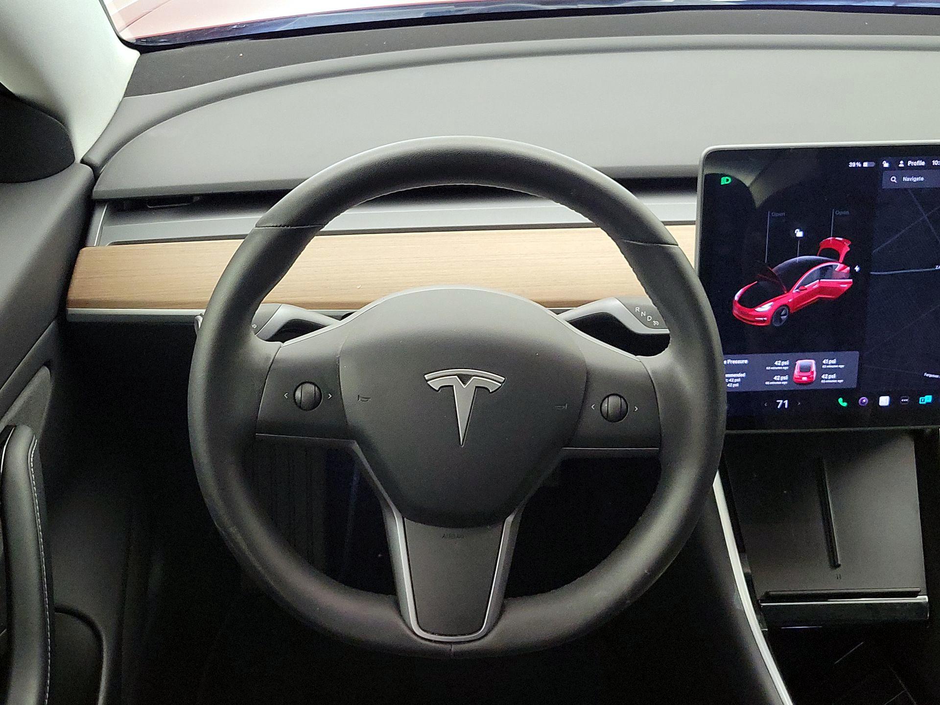 Thumbnail: 2019 Tesla Model 3 - 10