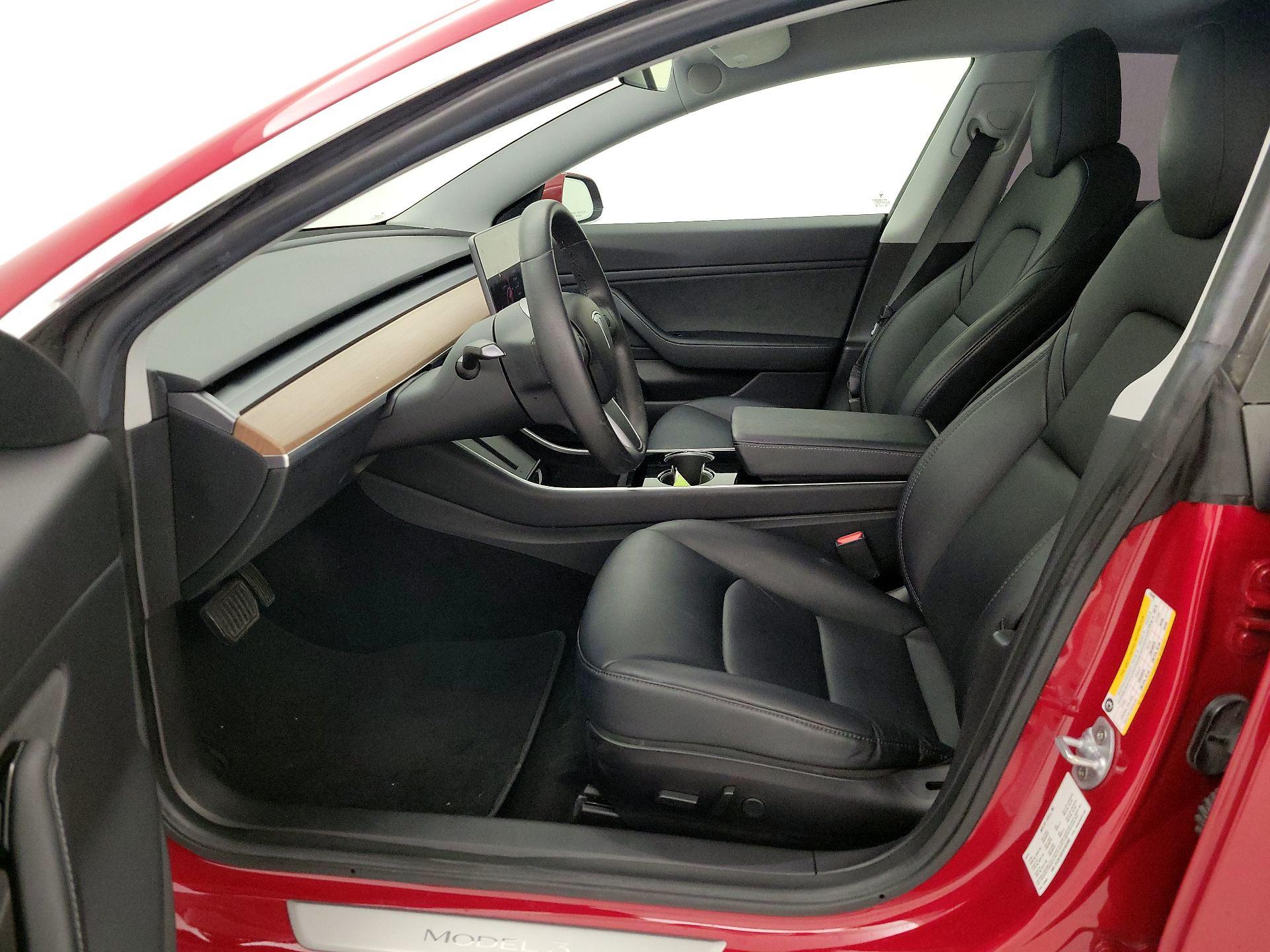 Thumbnail: 2019 Tesla Model 3 - 11