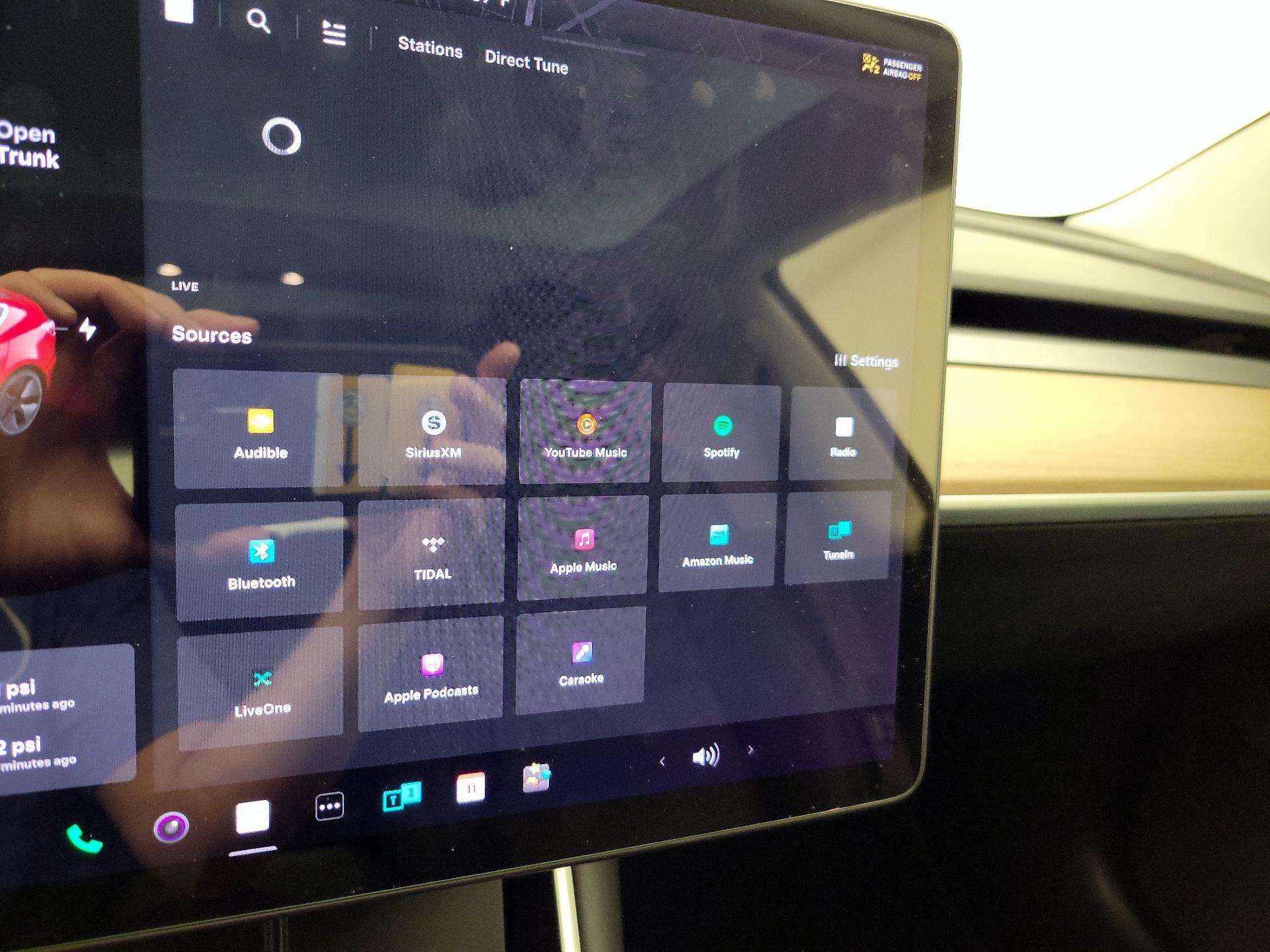 Thumbnail: 2019 Tesla Model 3 - 16