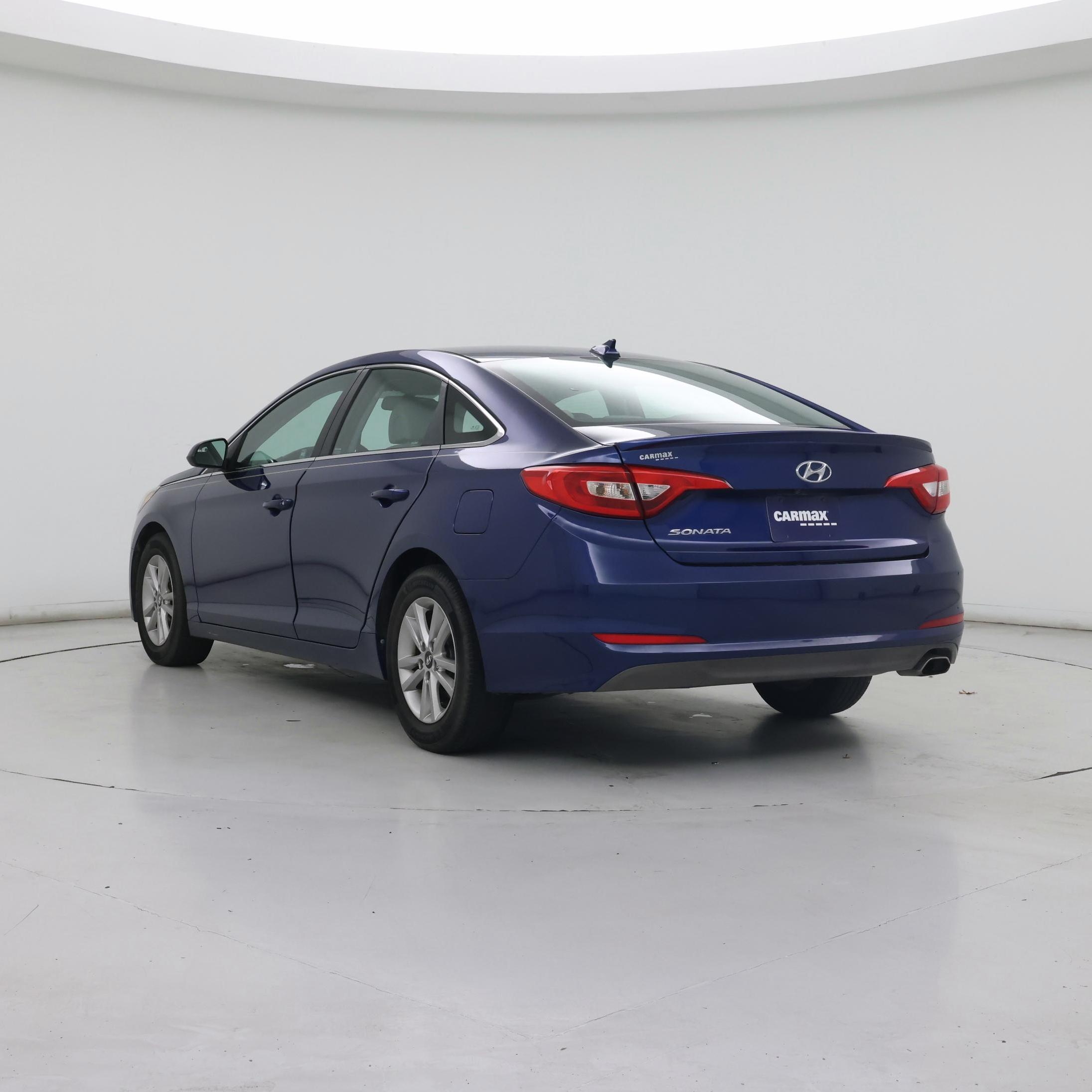 Thumbnail: 2016 Hyundai Sonata - 2