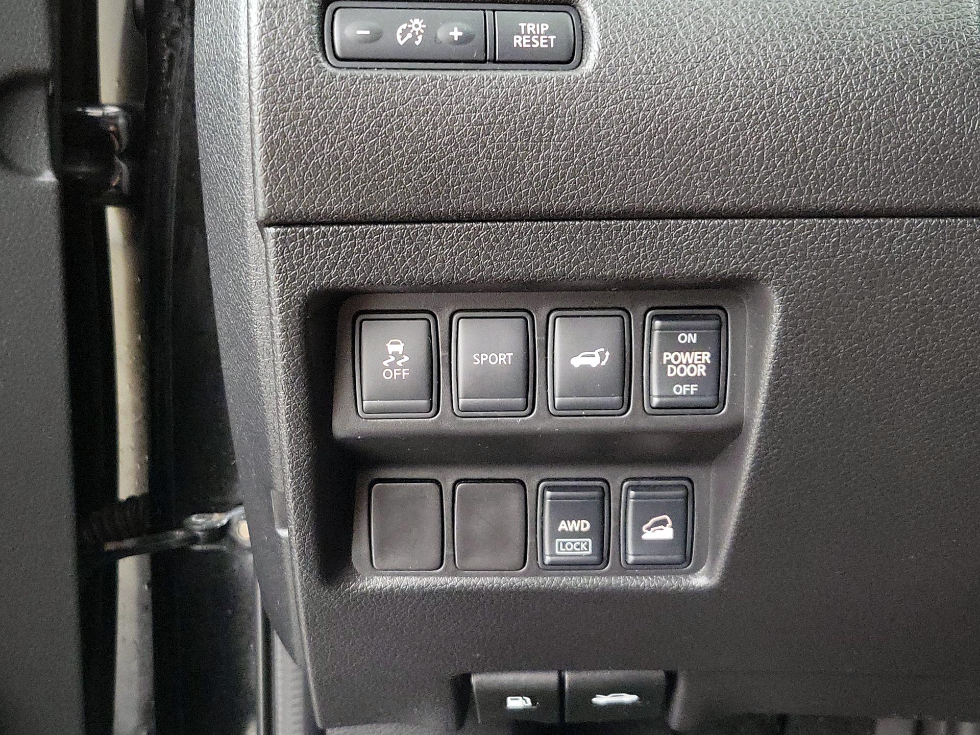 Thumbnail: 2014 Nissan Rogue - 13