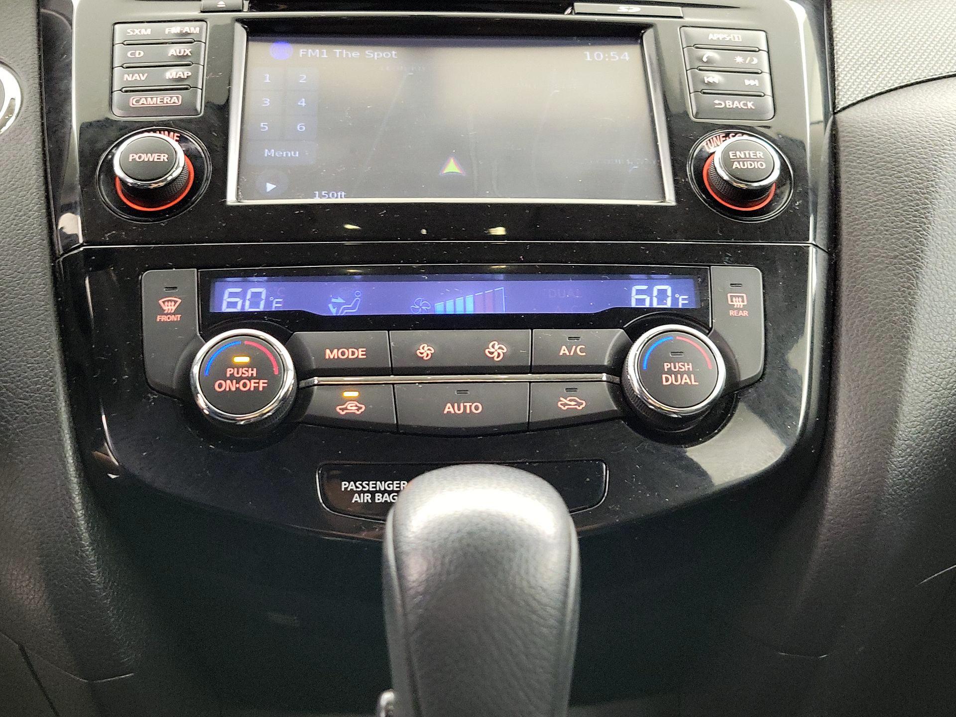 Thumbnail: 2014 Nissan Rogue - 16