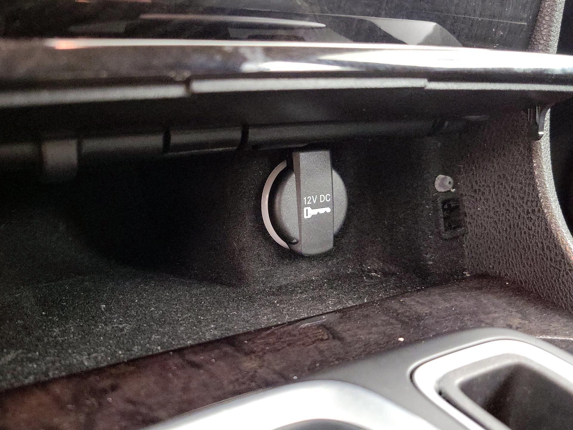 Thumbnail: 2018 Chrysler 300 - 18