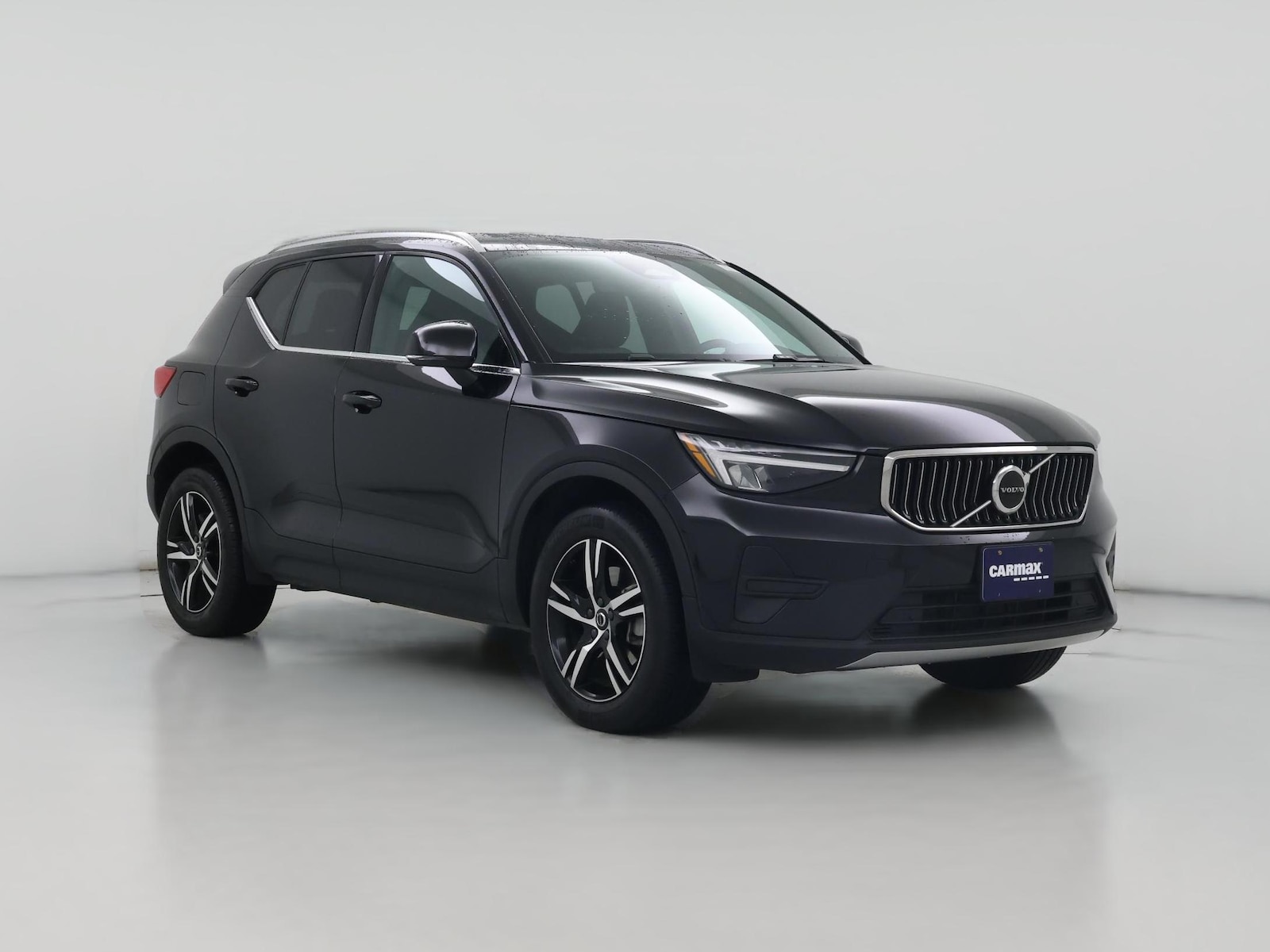 2025 Volvo XC40 Core