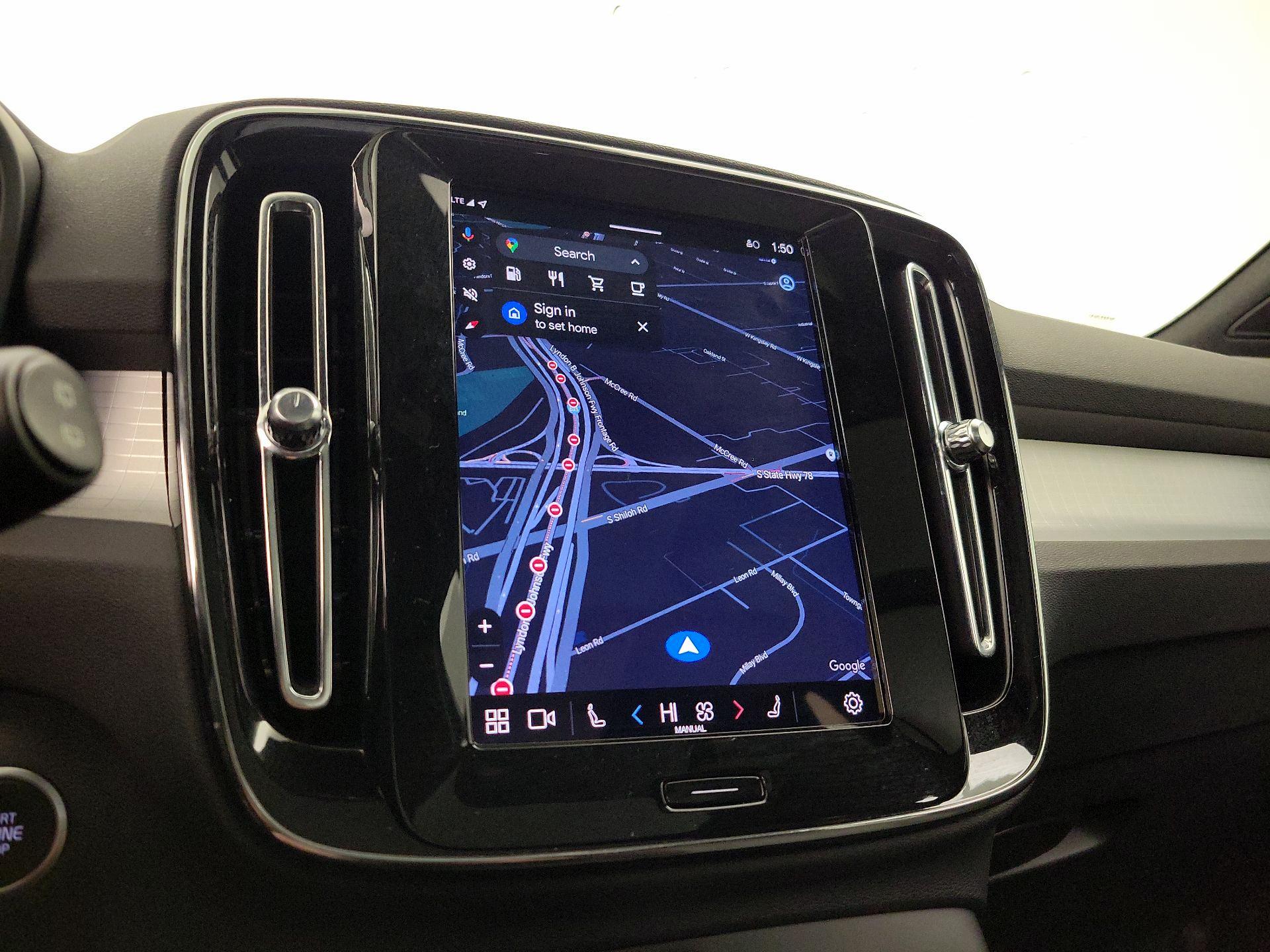 Thumbnail: 2025 Volvo XC40 - 14