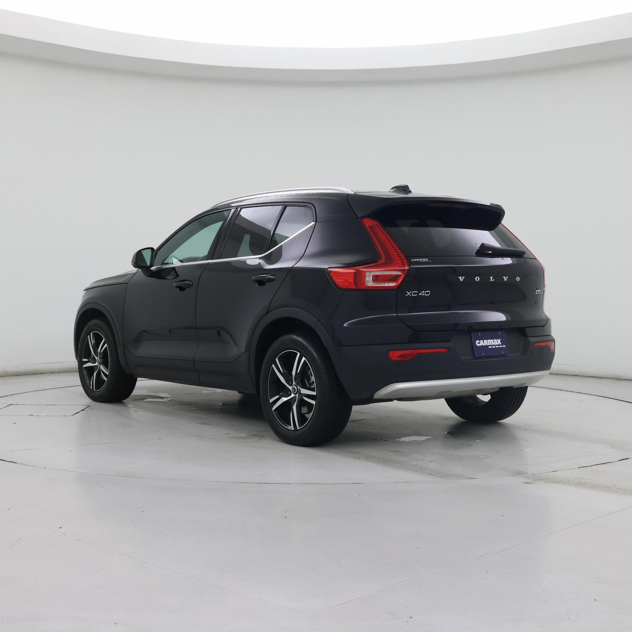 Thumbnail: 2025 Volvo XC40 - 2