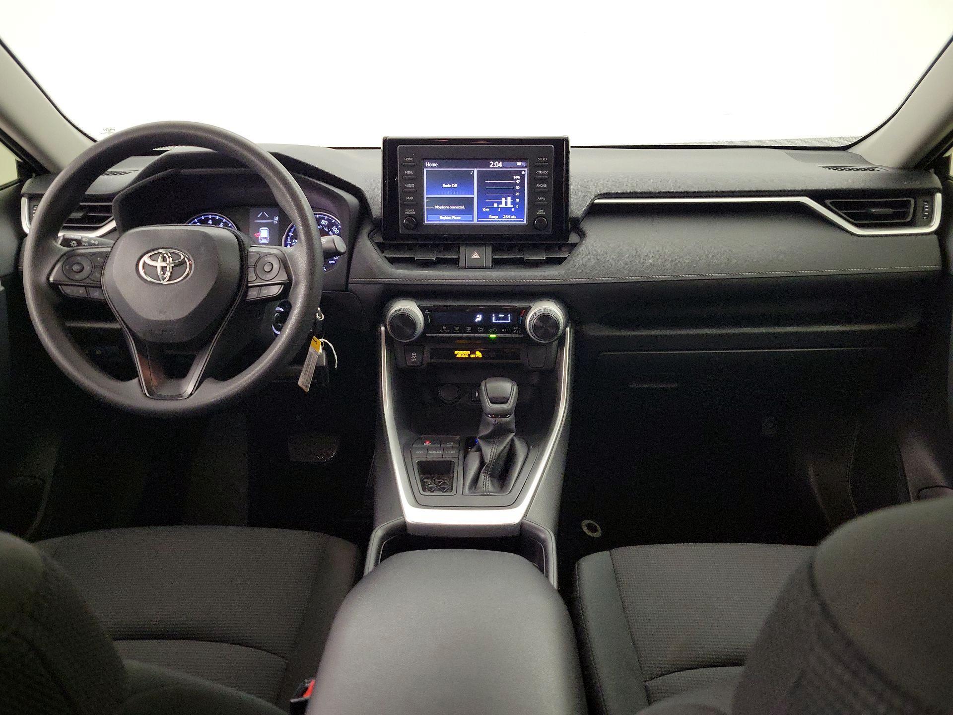 Thumbnail: 2019 Toyota RAV4 - 9