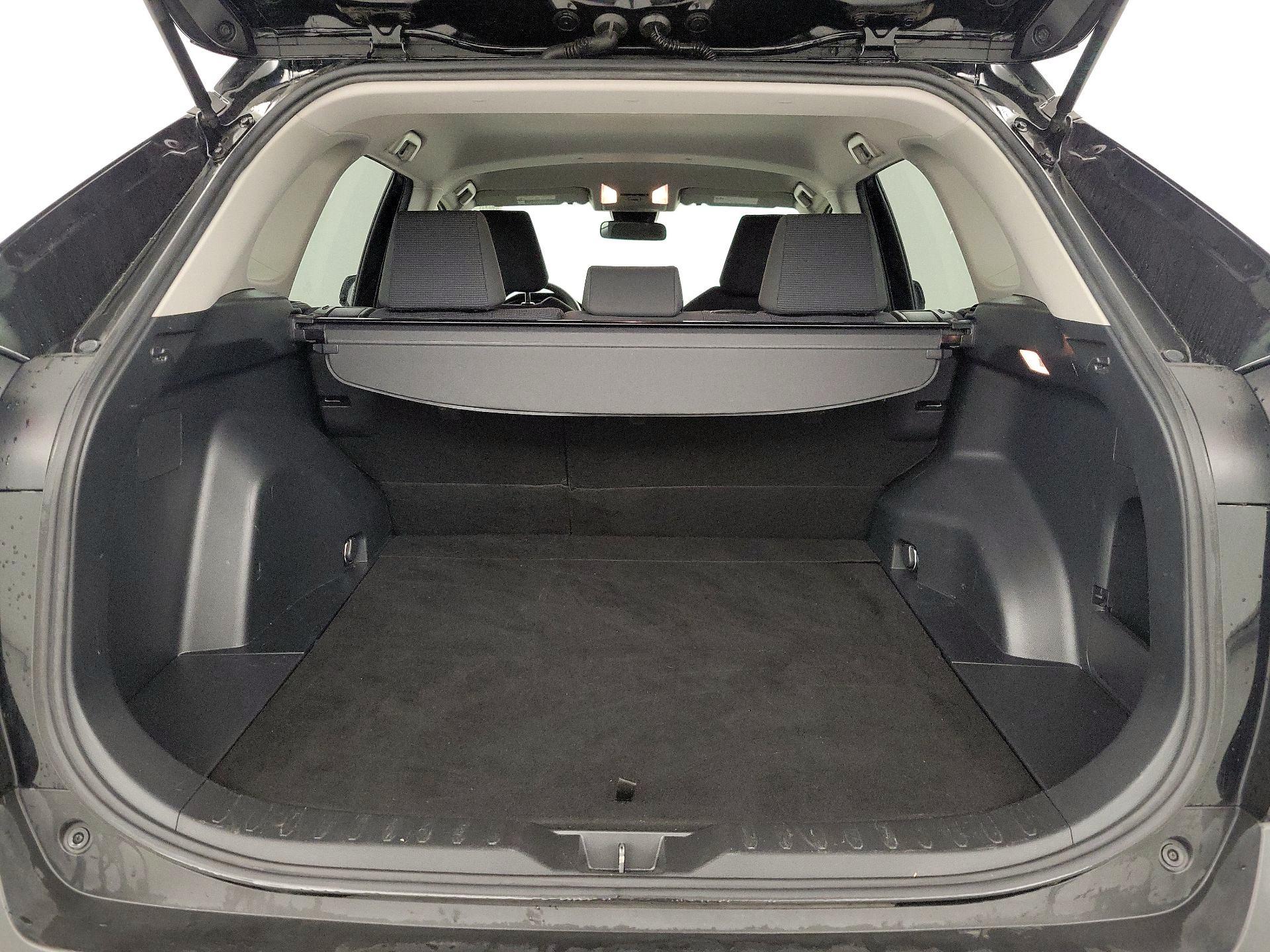 Thumbnail: 2019 Toyota RAV4 - 19