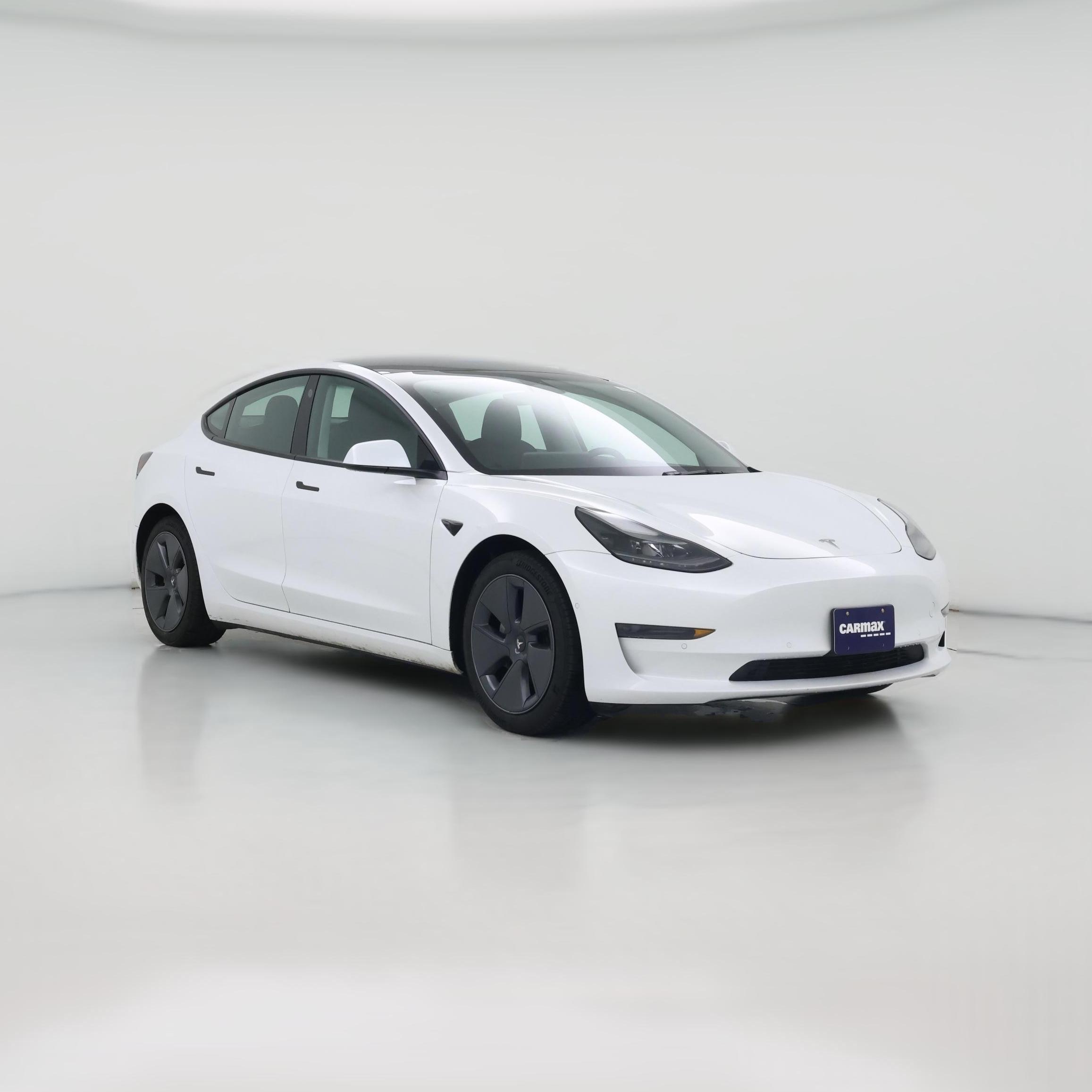 Thumbnail: 2022 Tesla Model 3 - 1