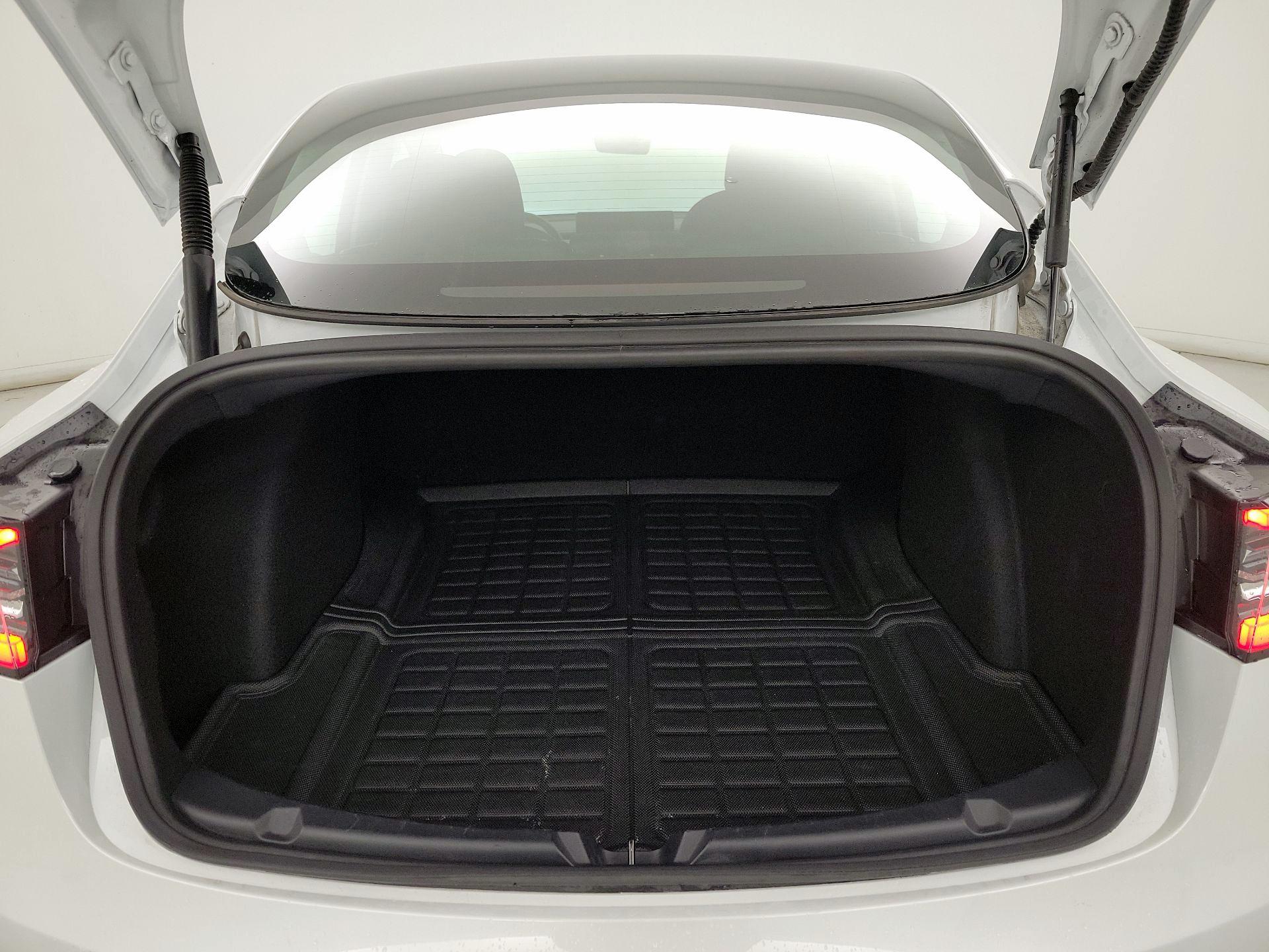 Thumbnail: 2022 Tesla Model 3 - 18