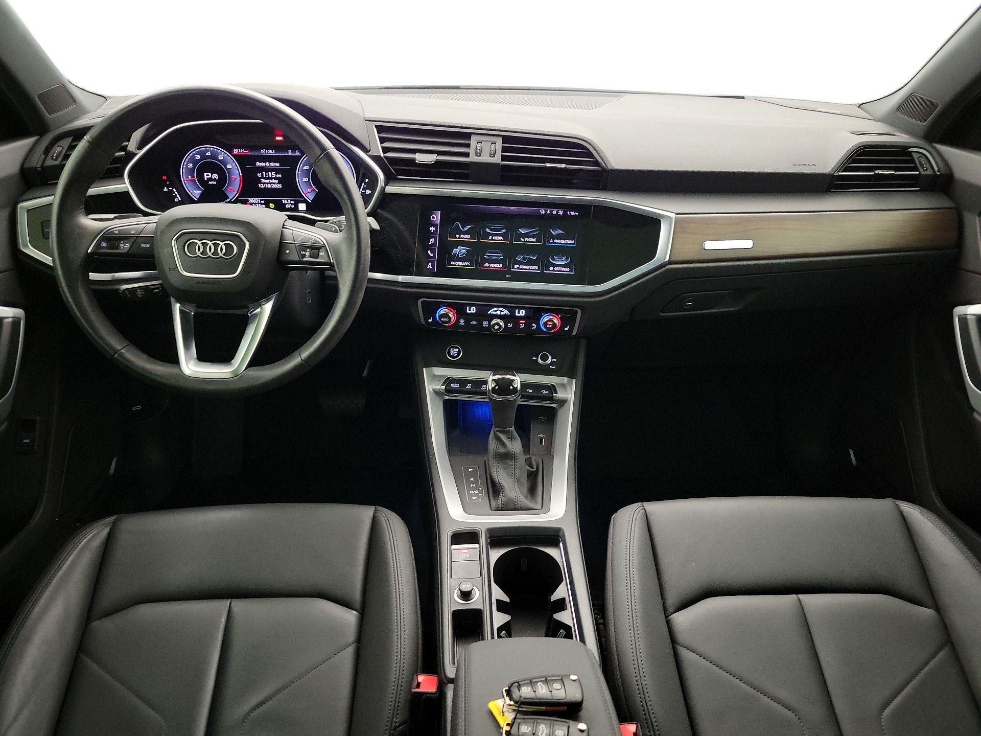 Thumbnail: 2021 Audi Q3 - 9