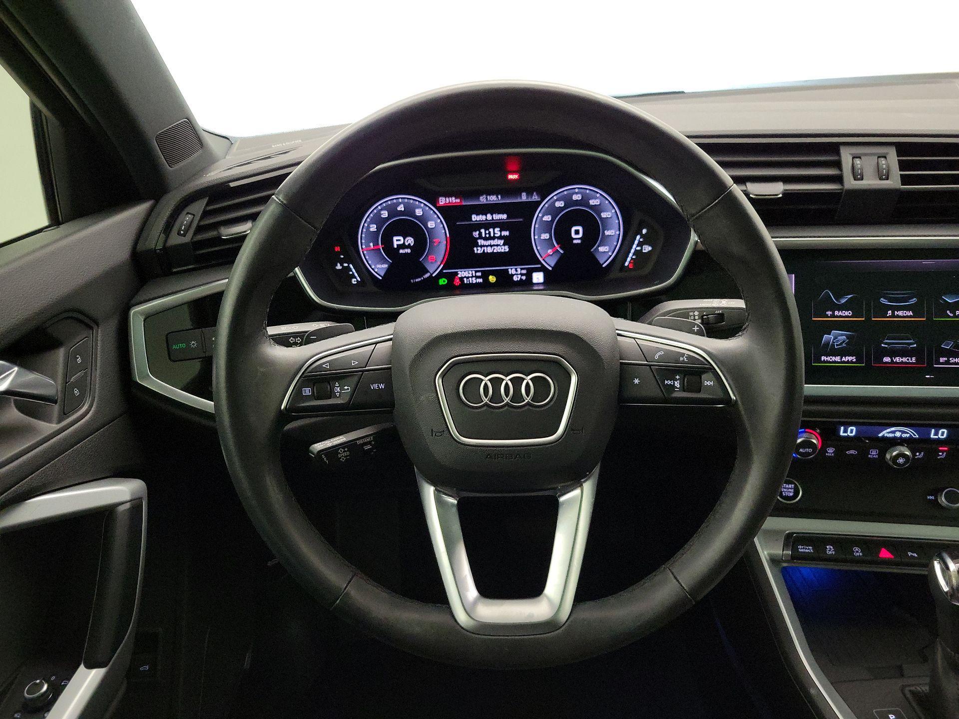 Thumbnail: 2021 Audi Q3 - 10