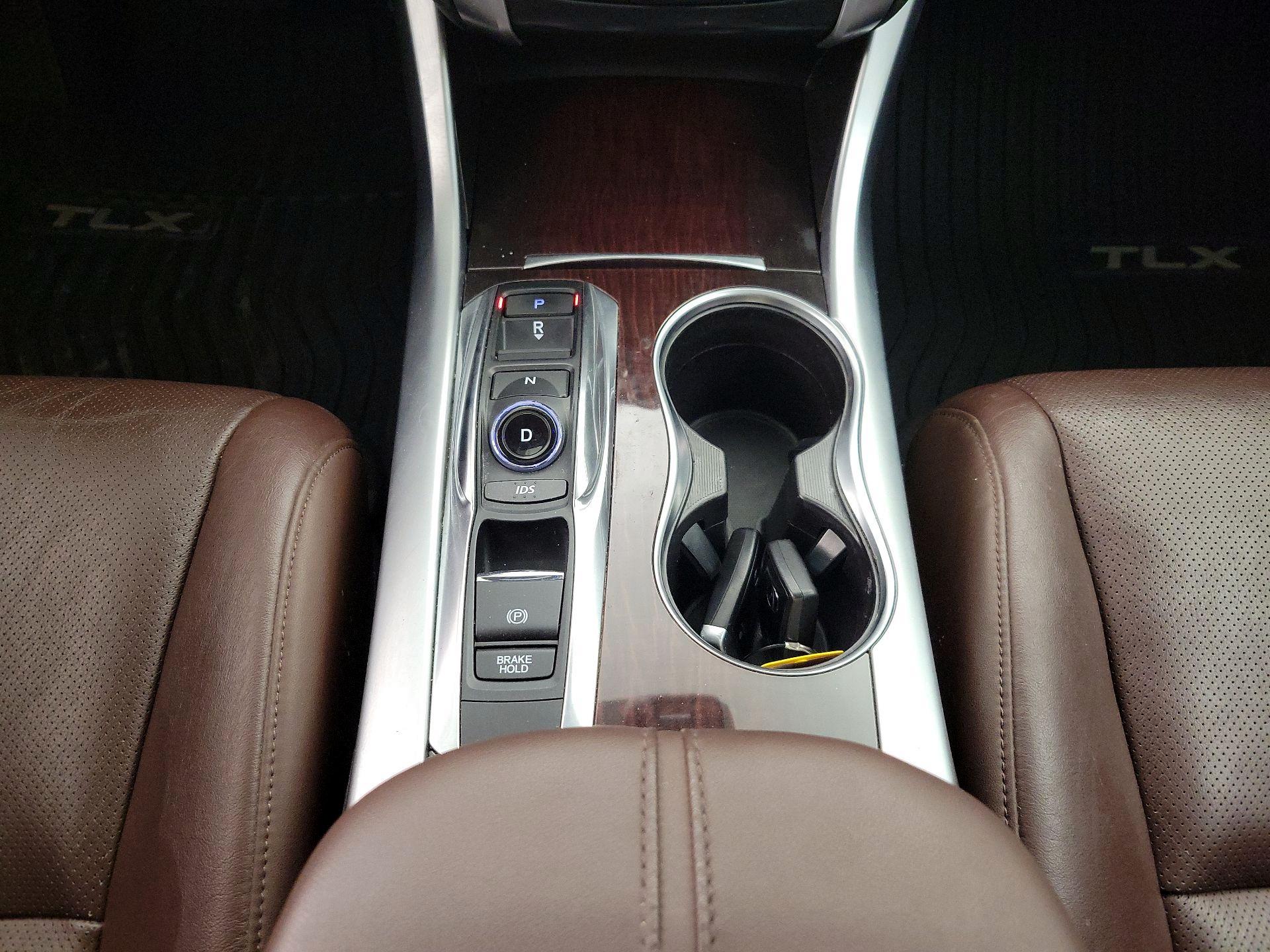 Thumbnail: 2015 Acura TLX - 17